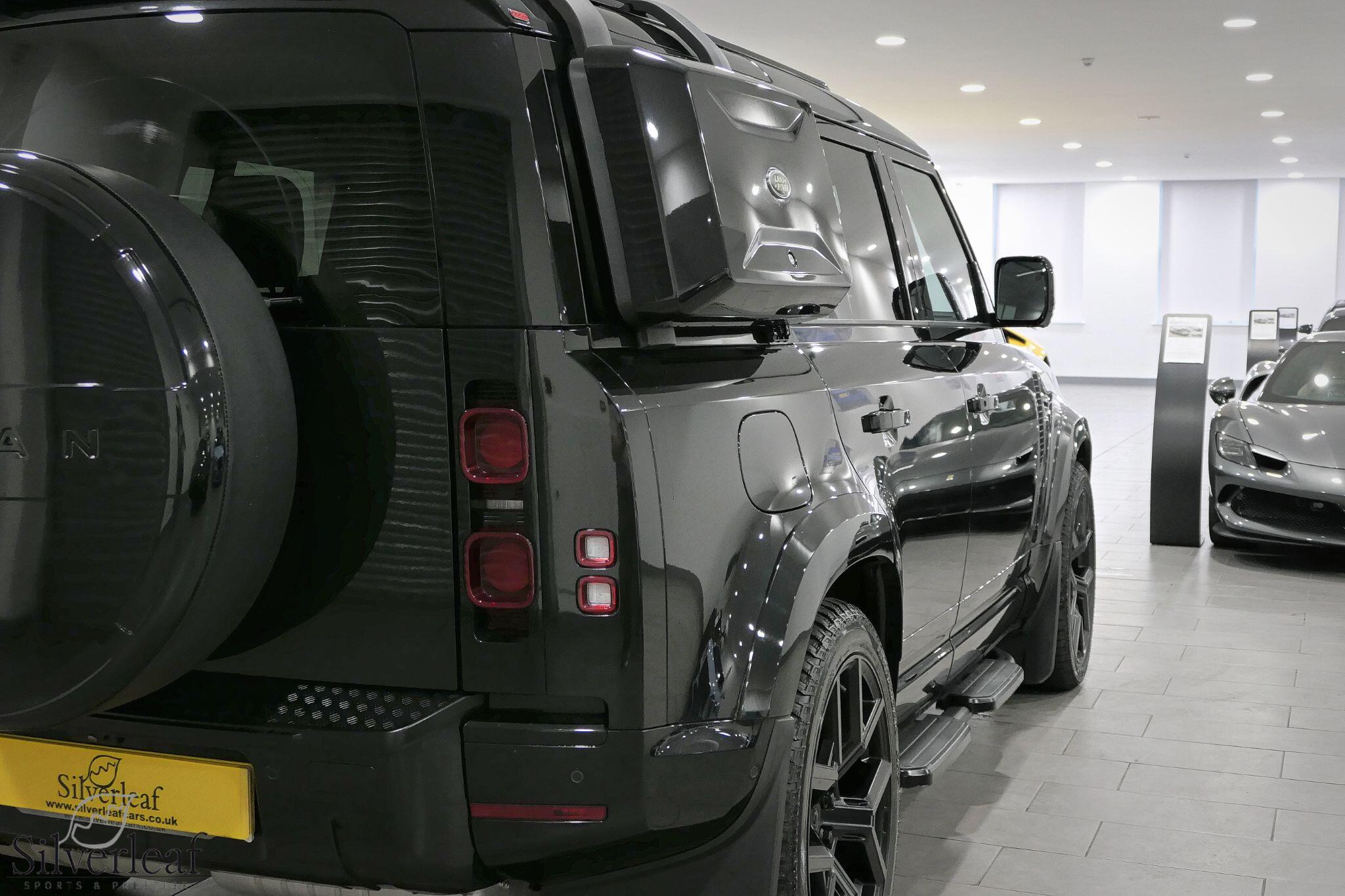 Land Rover Defender view 34