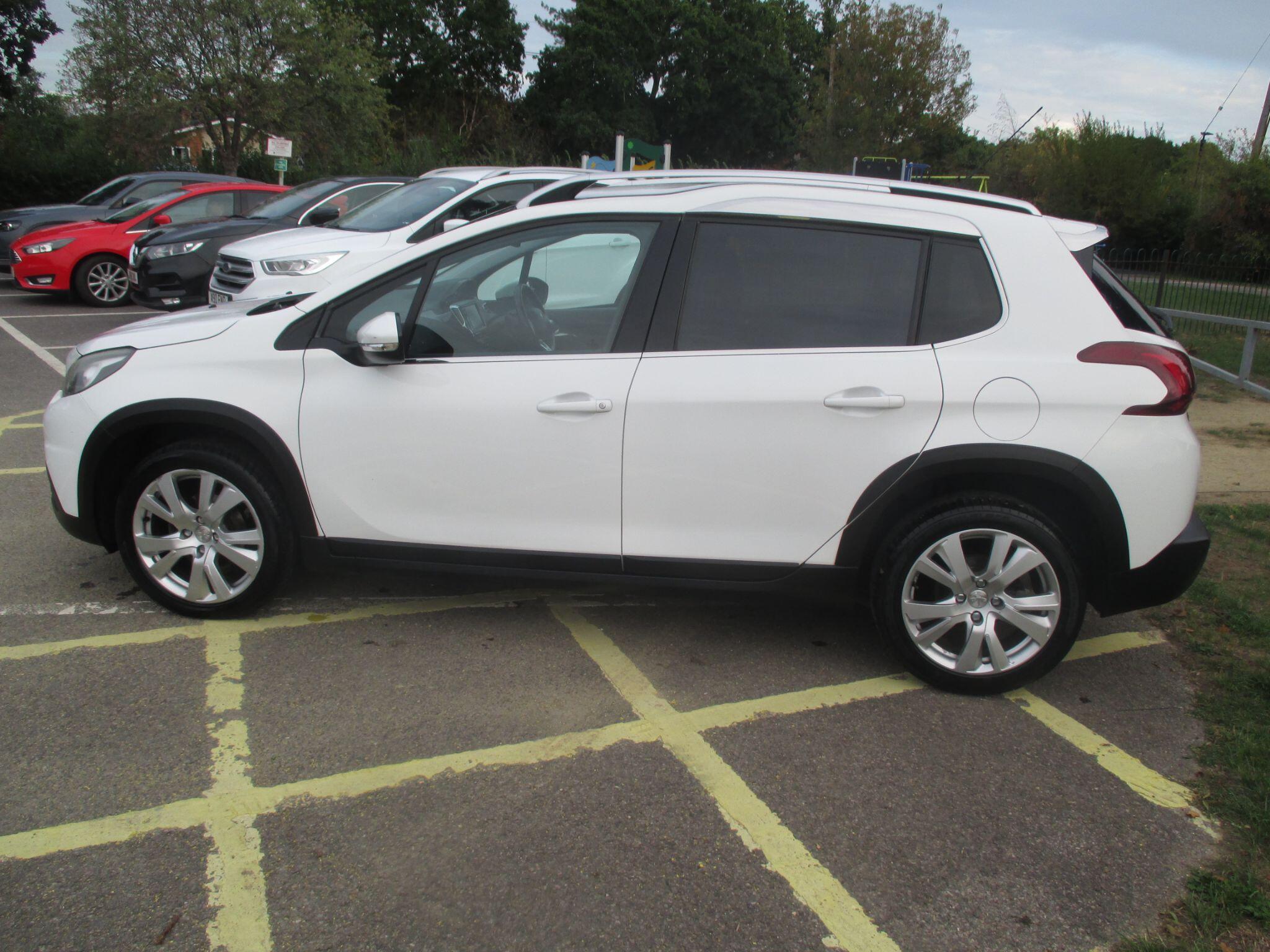 Peugeot 2008 view 22