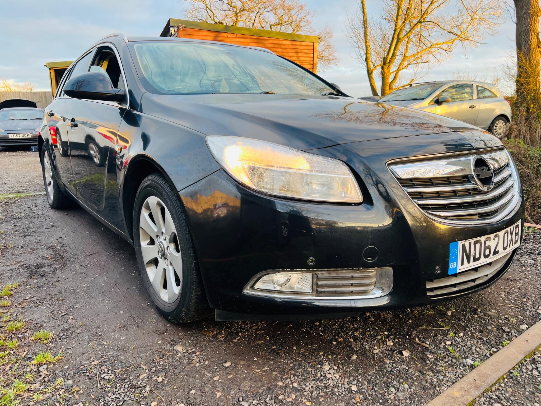 2013 Vauxhall Insignia 2.0 CDTi ecoFLEX SRi Sports Tourer Euro 5 (s/s) 5dr • 116,197 miles image 2