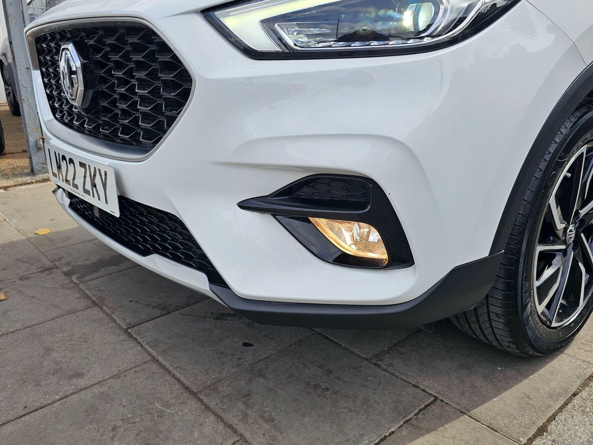 MG ZS view 29