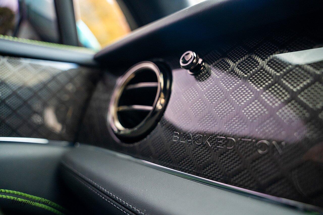 Bentley Bentayga view 88