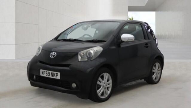 Toyota iQ