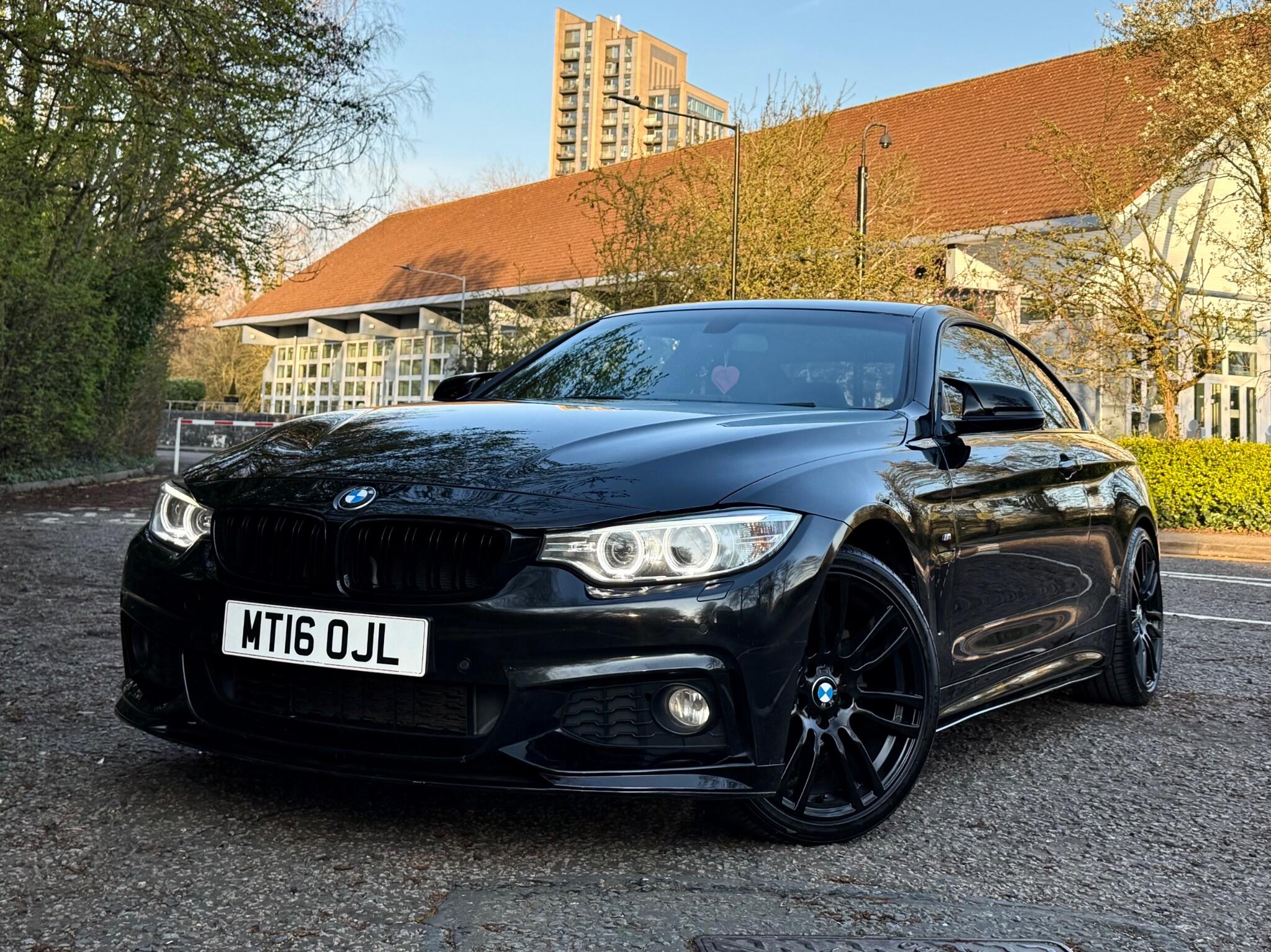 BMW 4 Series view 5