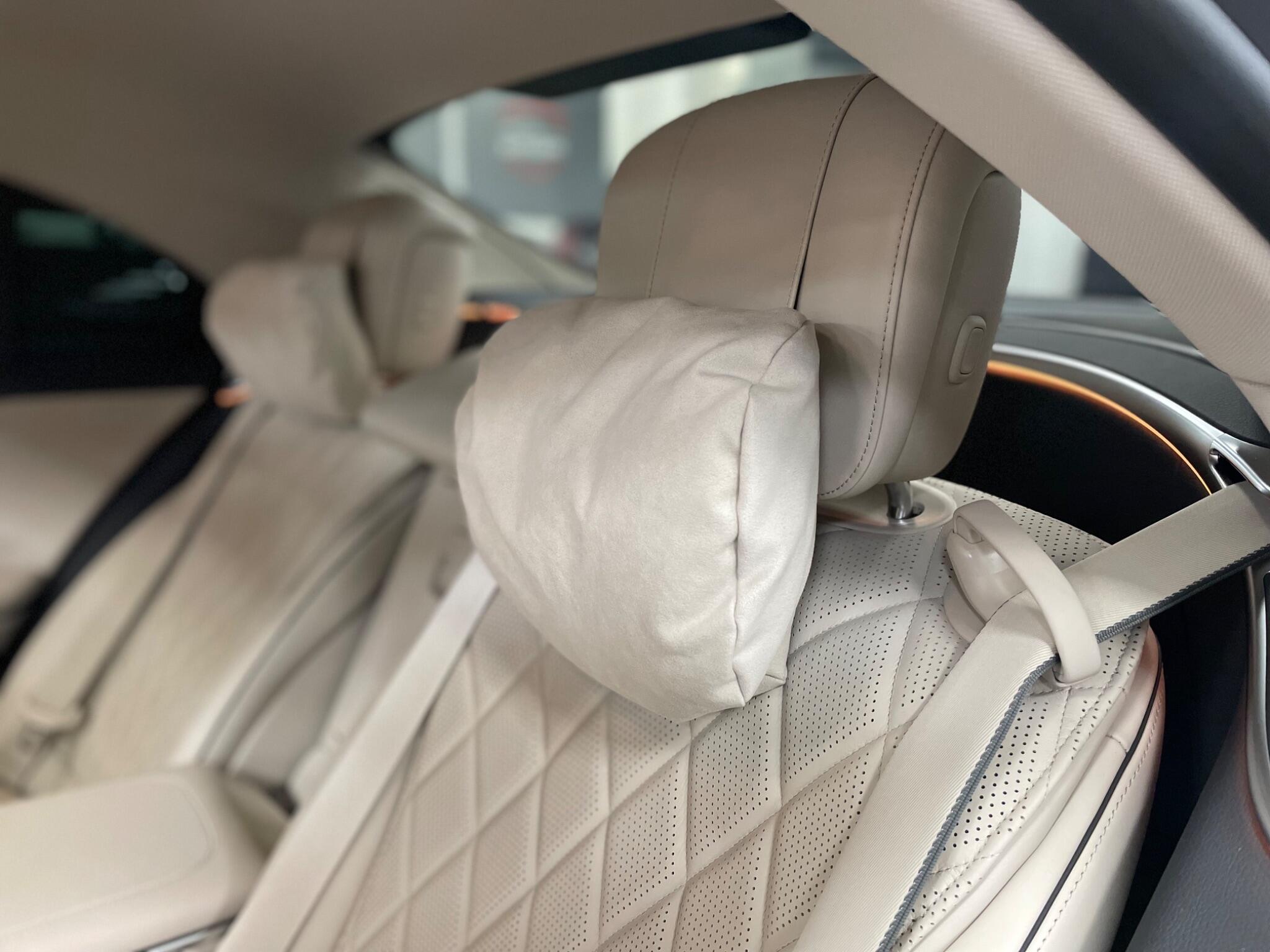 Mercedes-Benz S-Class view 32