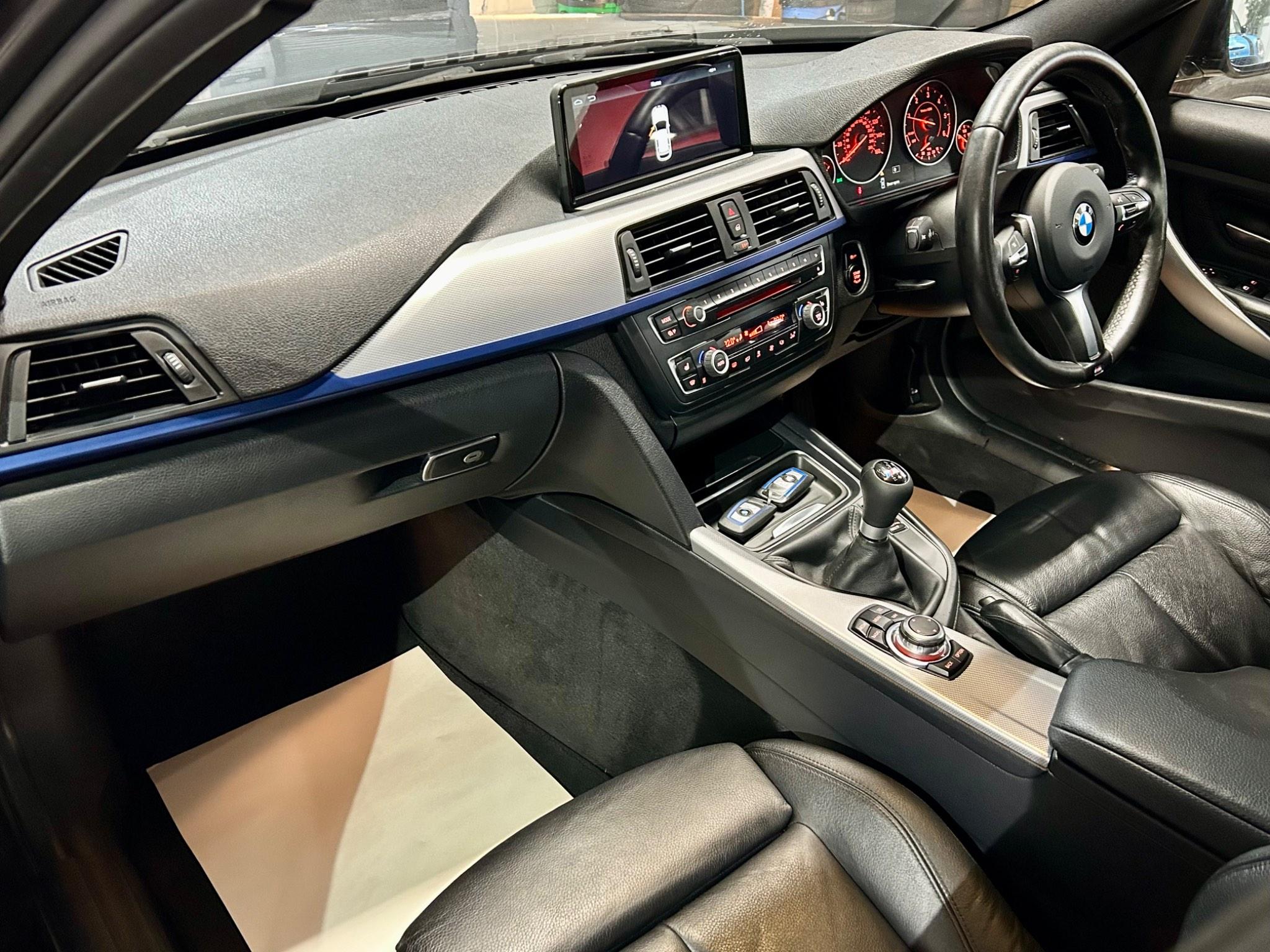BMW 3 Series view 22