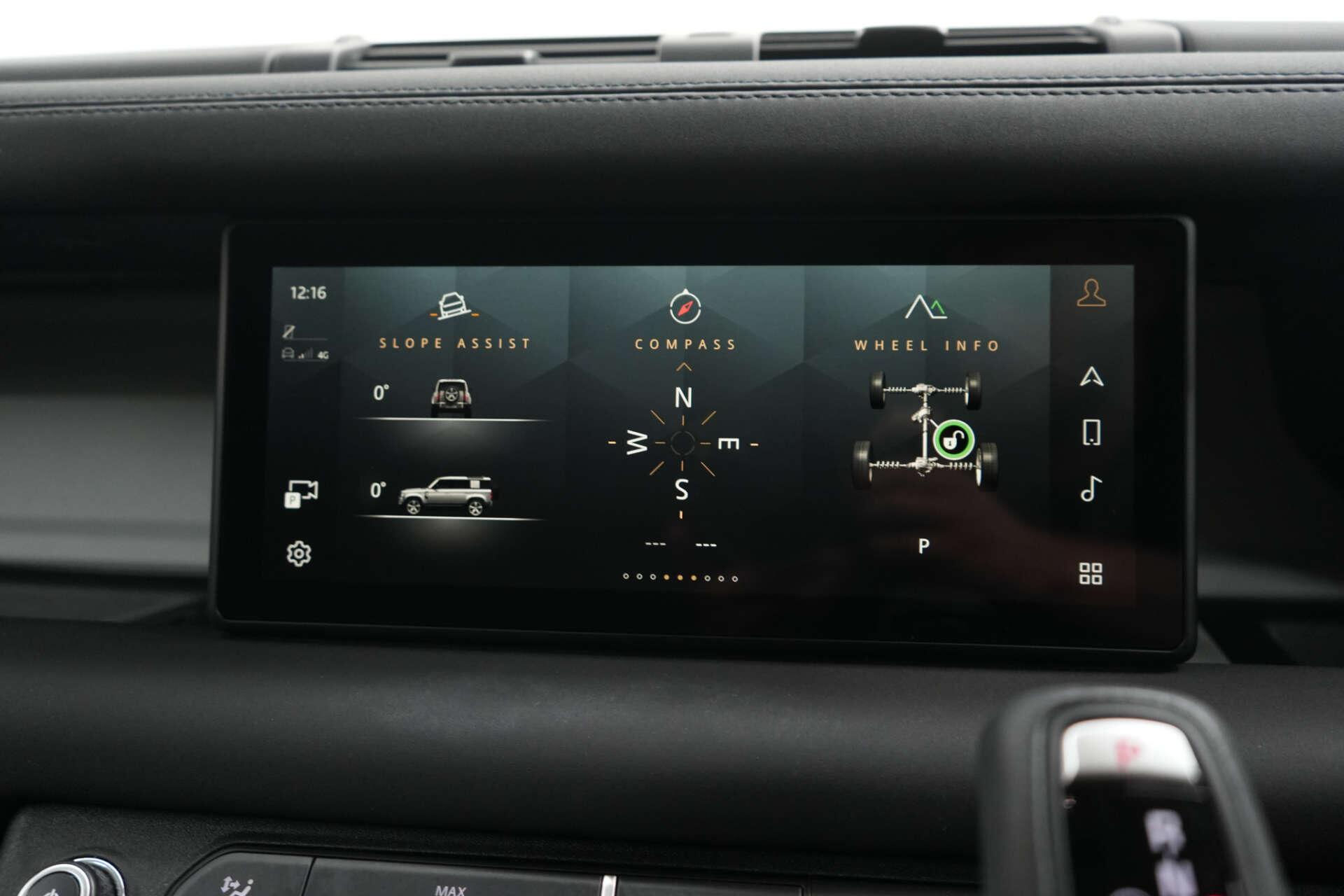 Land Rover Defender view 29