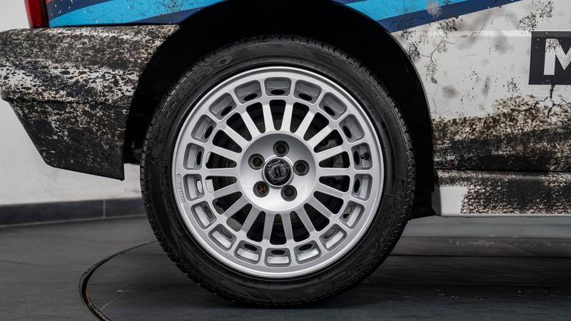 Lancia Delta view 16