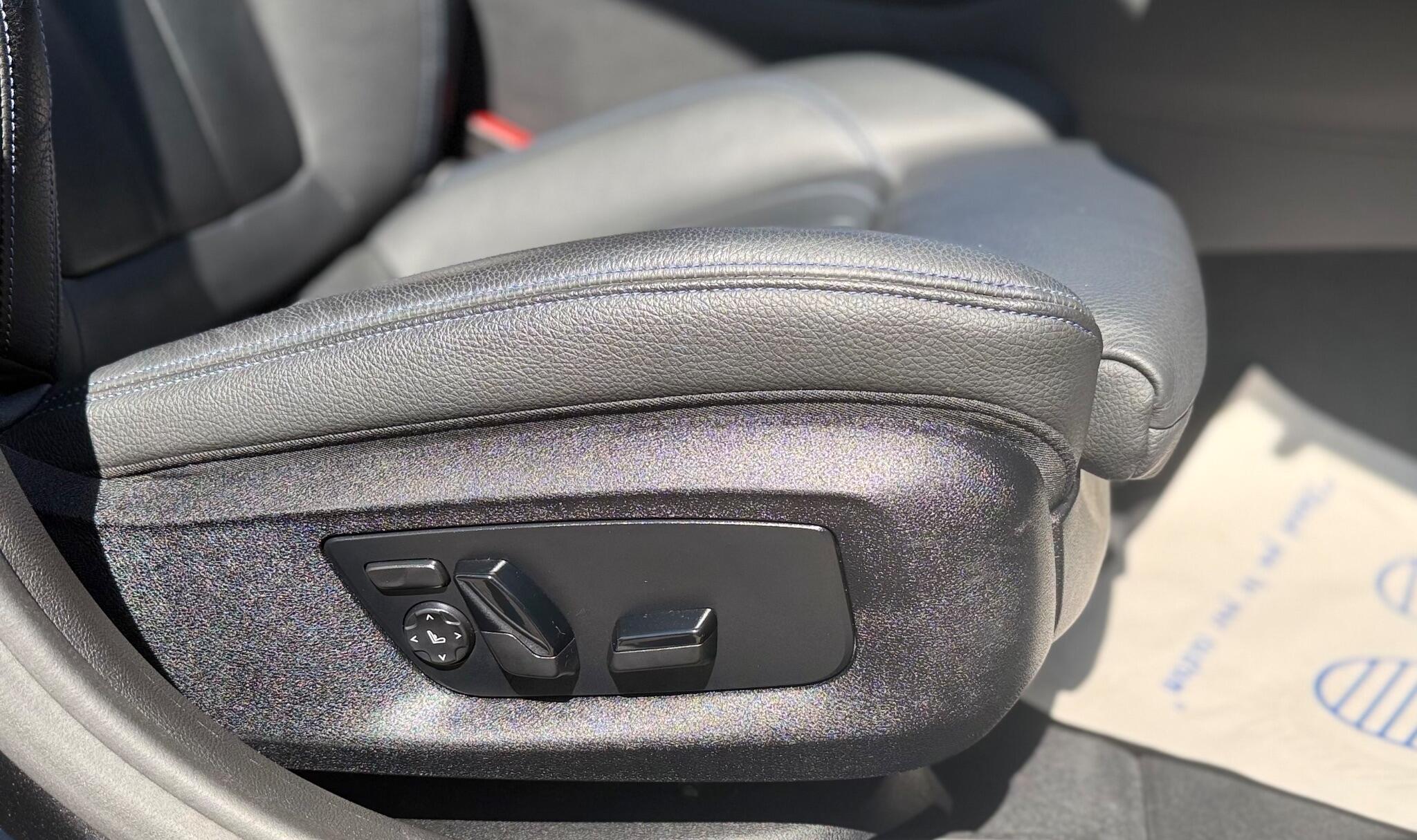 BMW 5 Series view 16