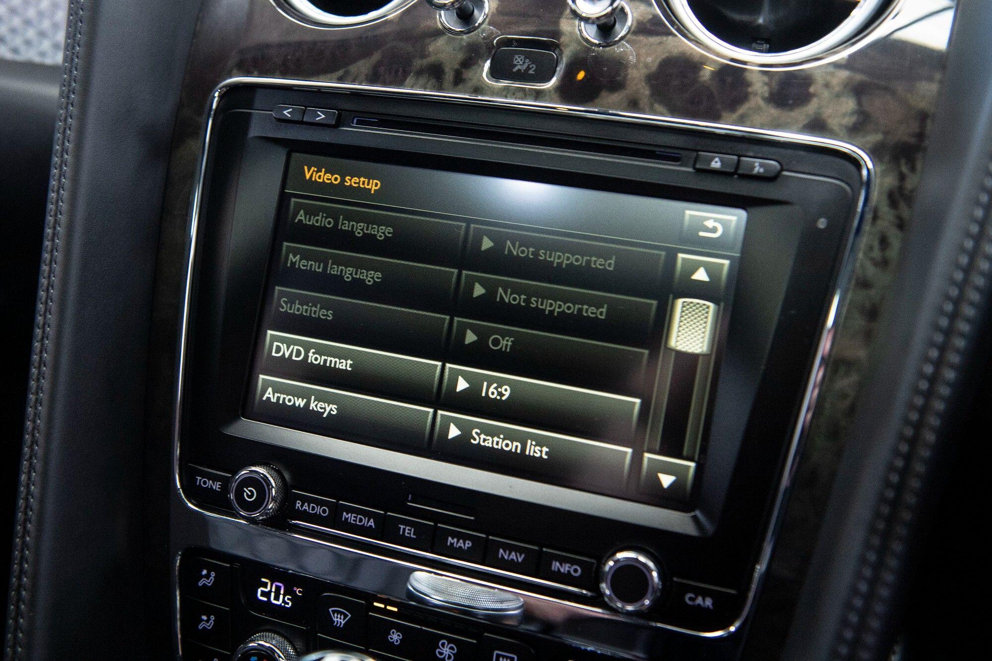 Bentley Flying Spur view 22