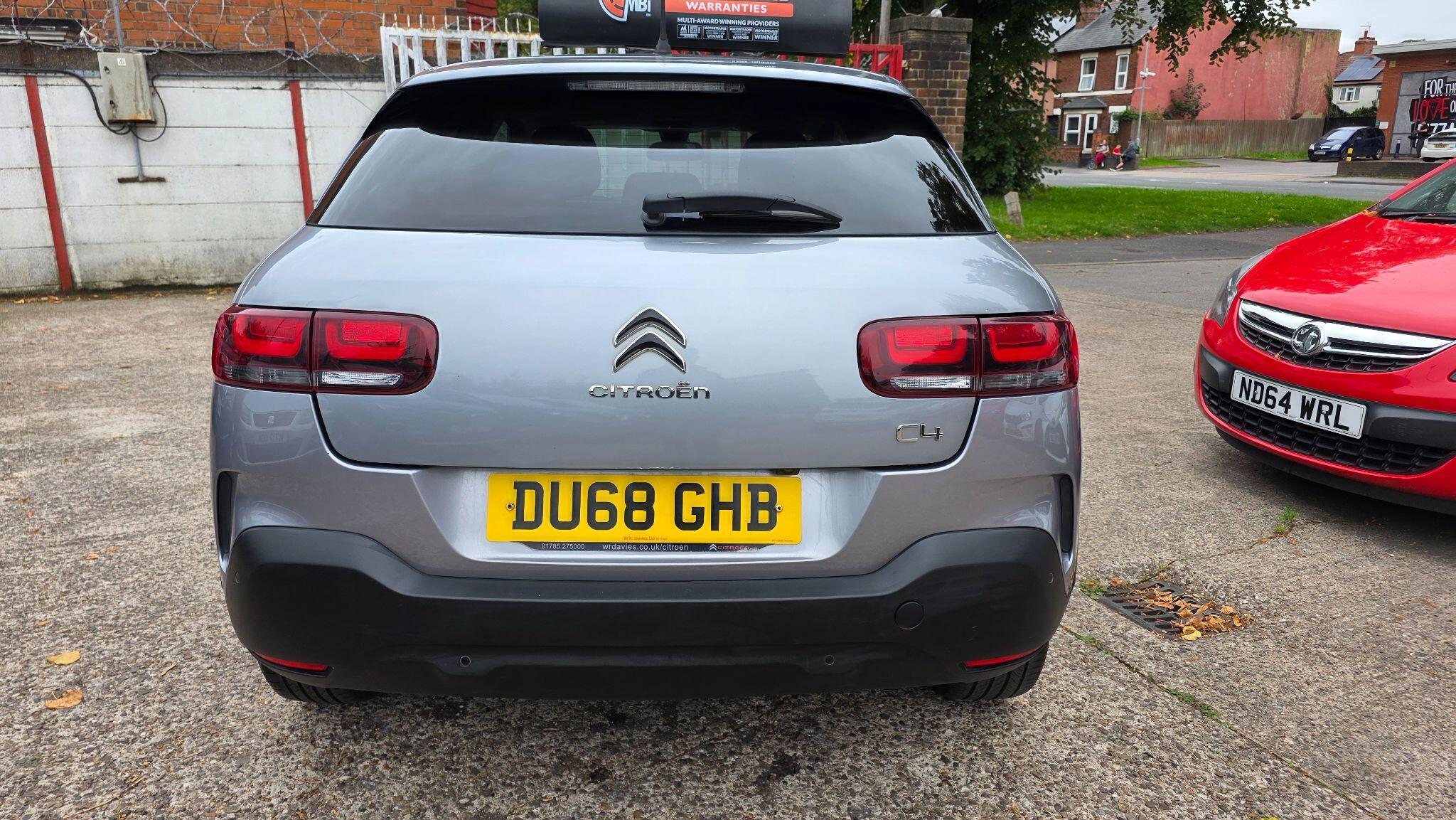 Citroen C4 Cactus view 9