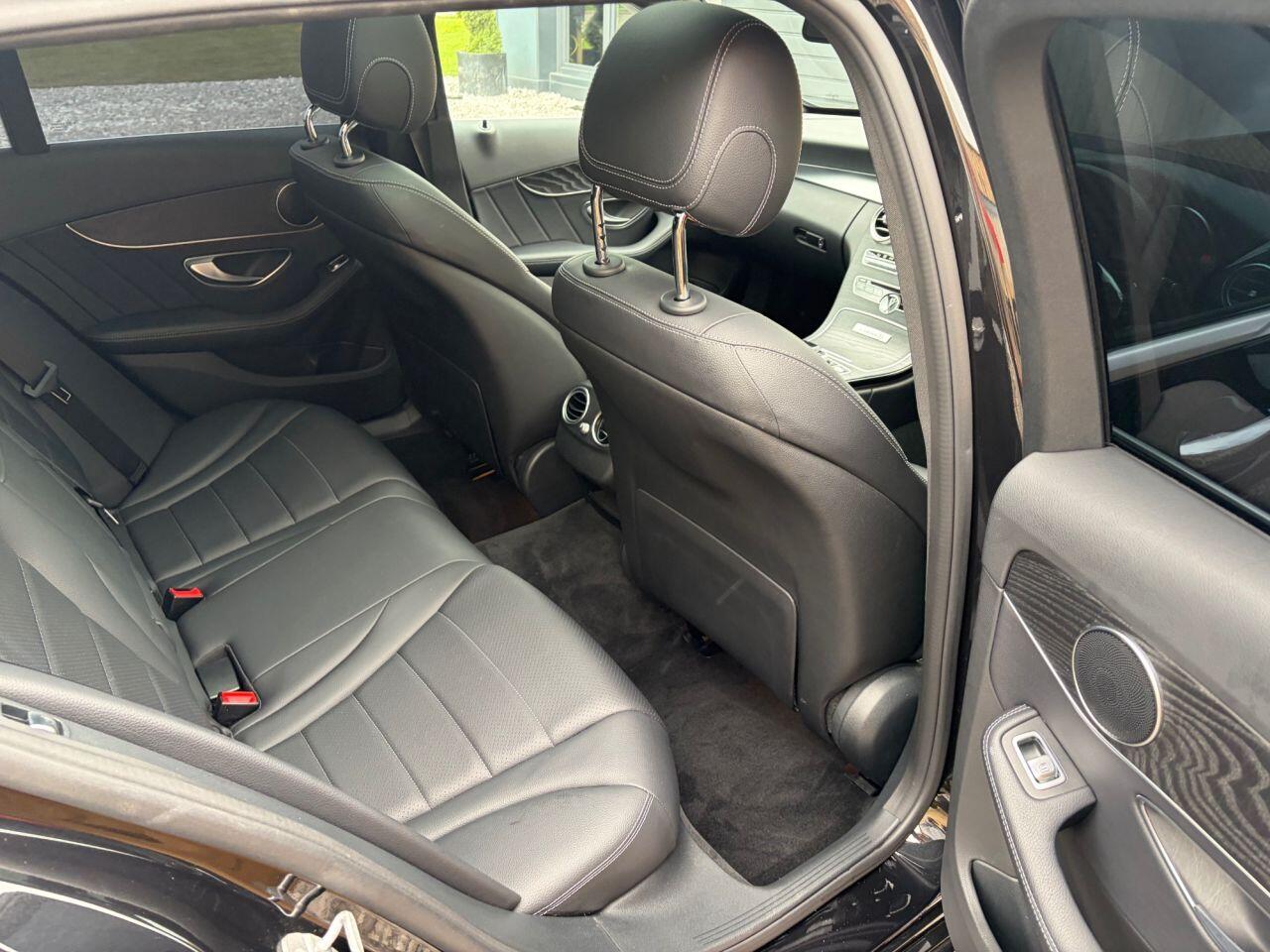 Mercedes-Benz C-Class view 23