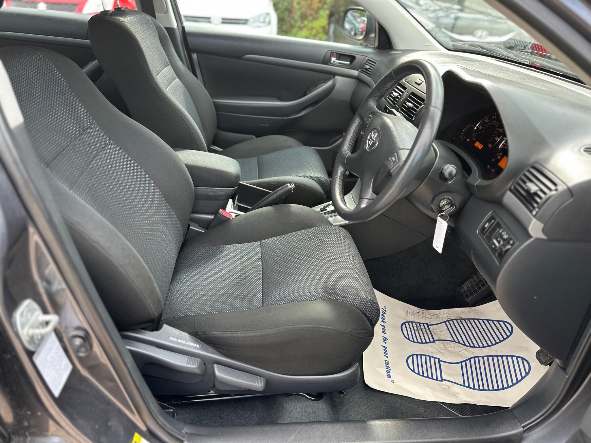 Toyota Avensis view 51