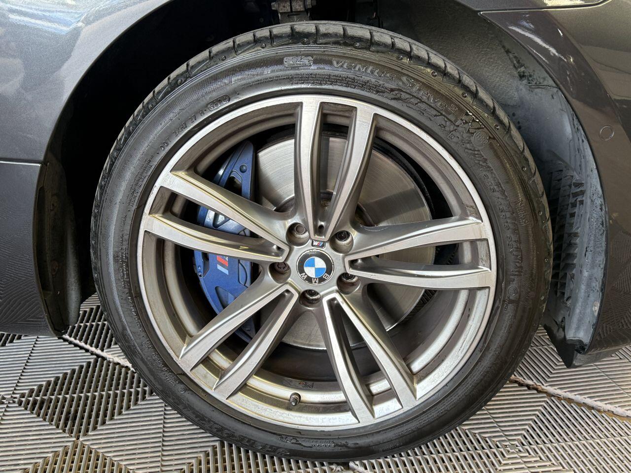 BMW 6 Series Gran Turismo view 19