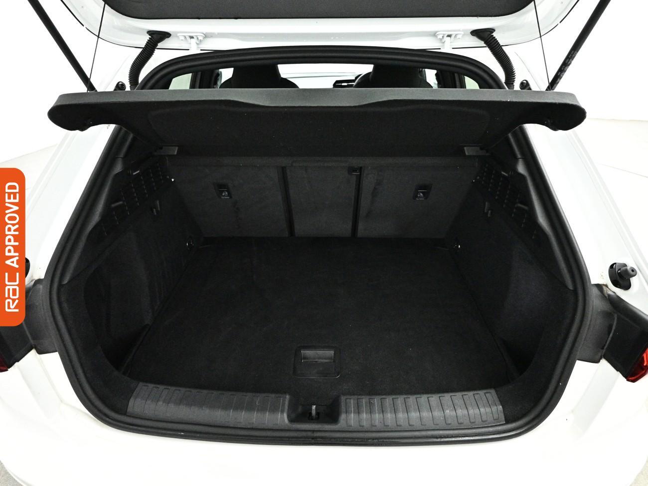 Audi A3 view 28