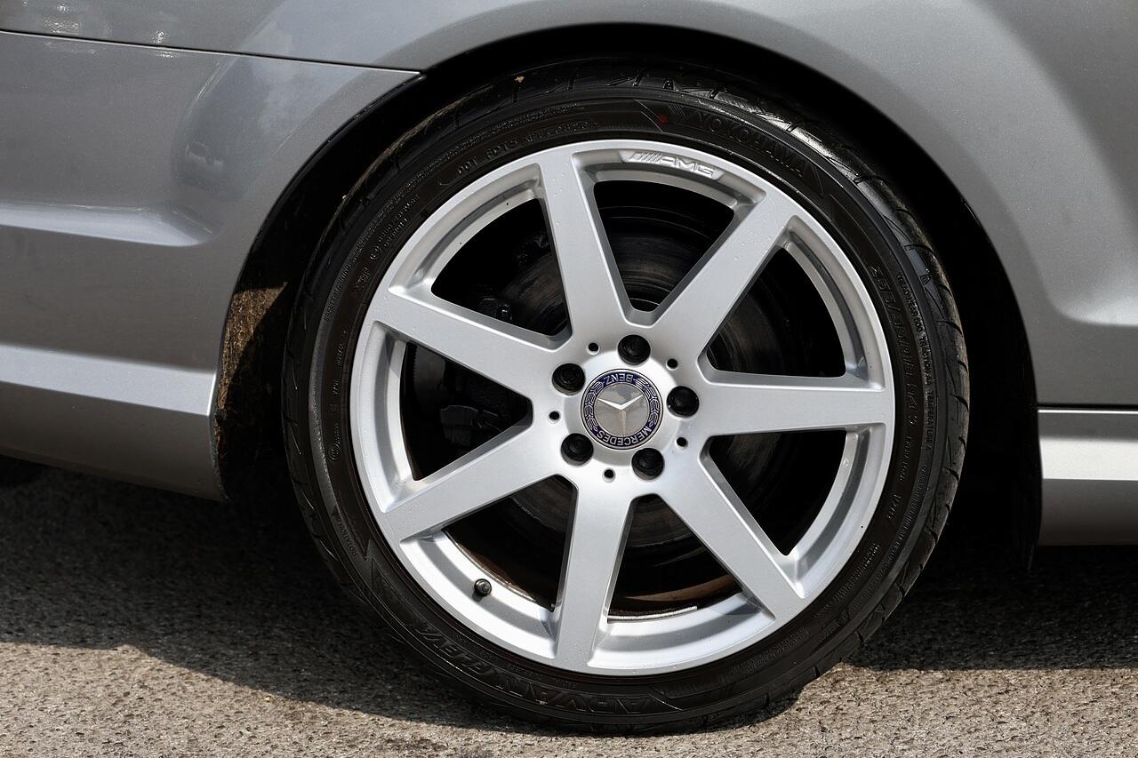 Mercedes-Benz C Class view 38