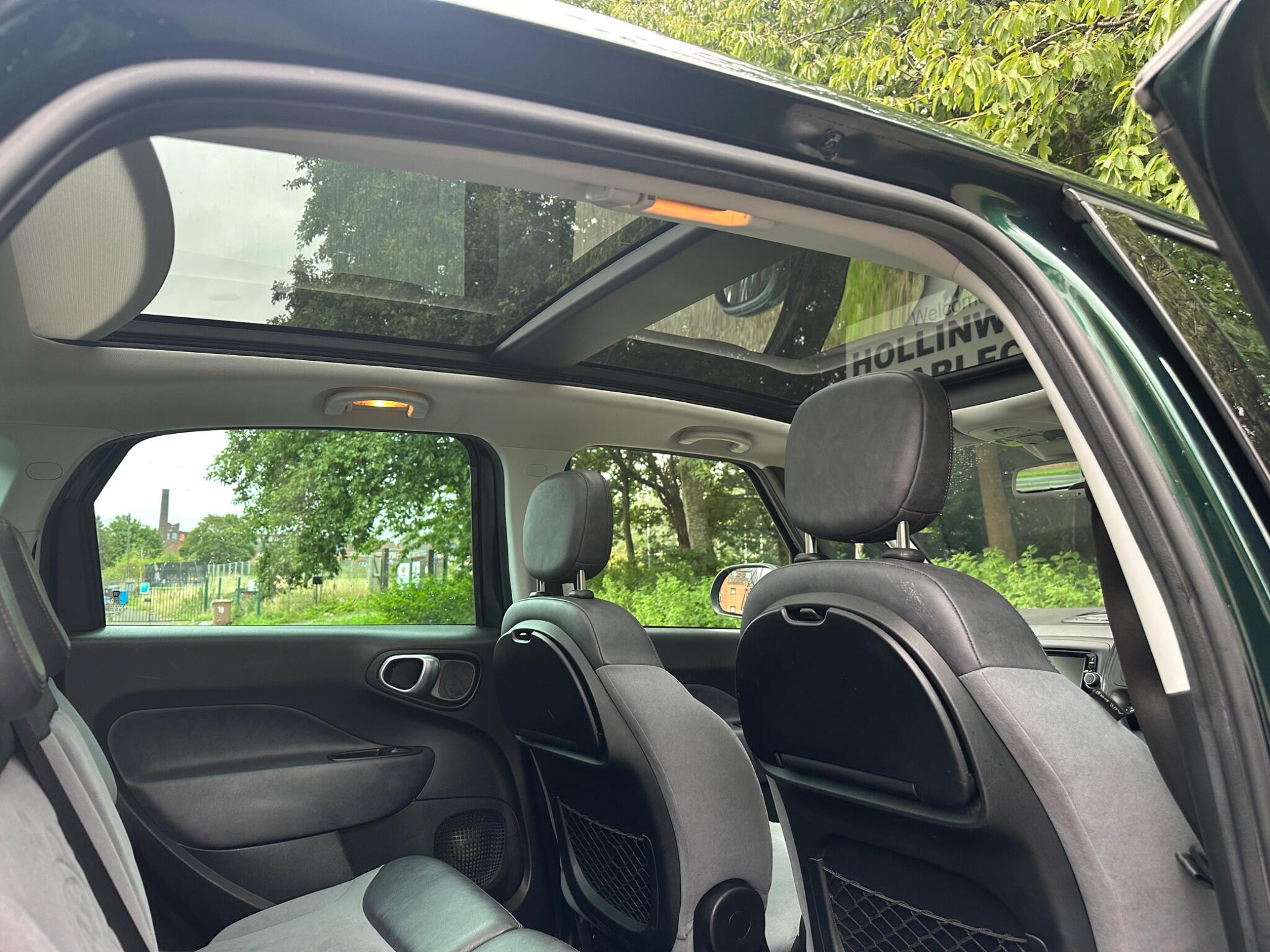 Fiat 500L view 36