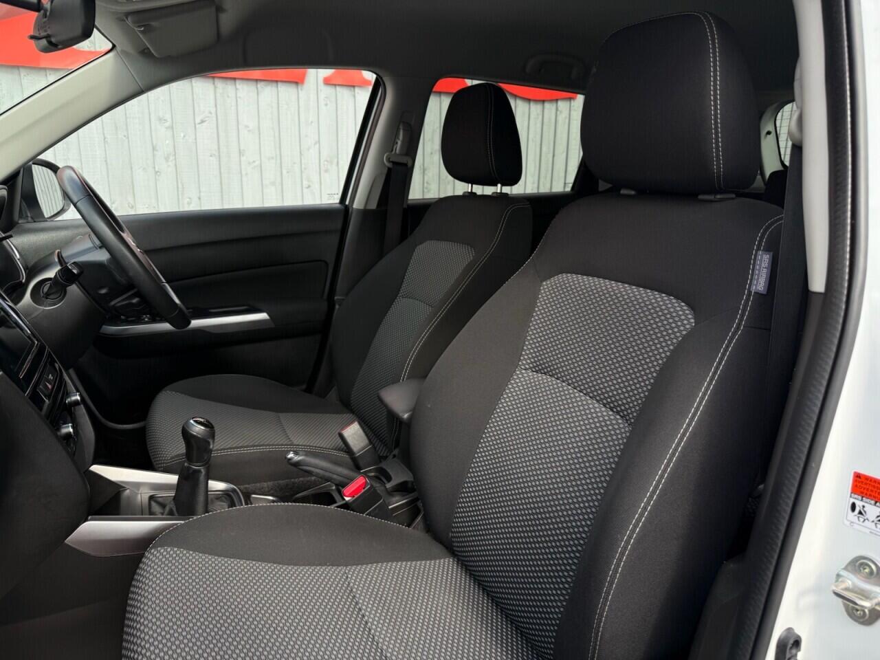 Suzuki Vitara view 25