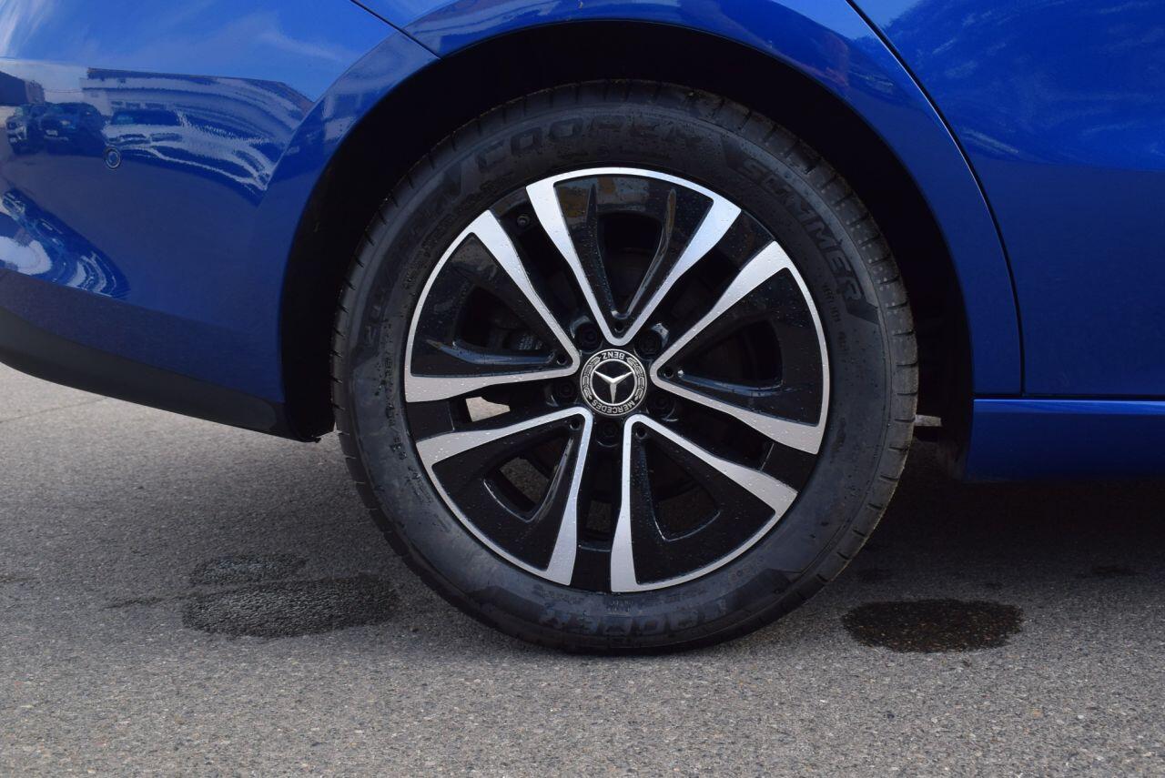 Mercedes-Benz Cla view 8