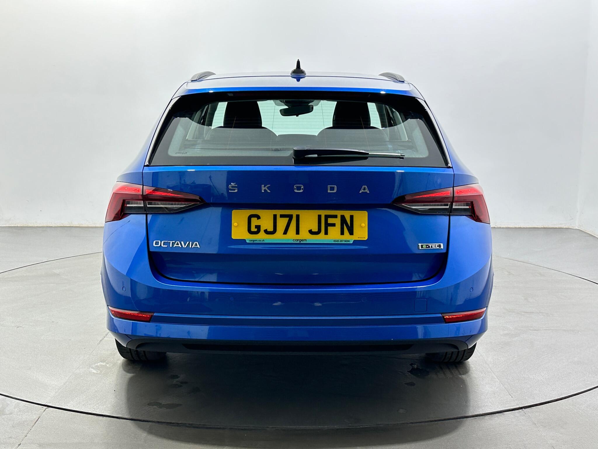 Skoda Octavia view 7