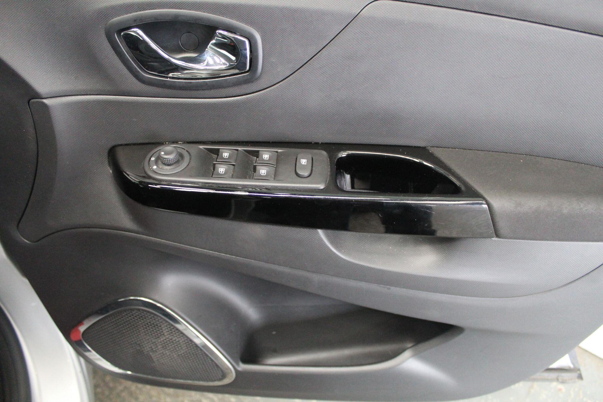 Renault Captur view 47