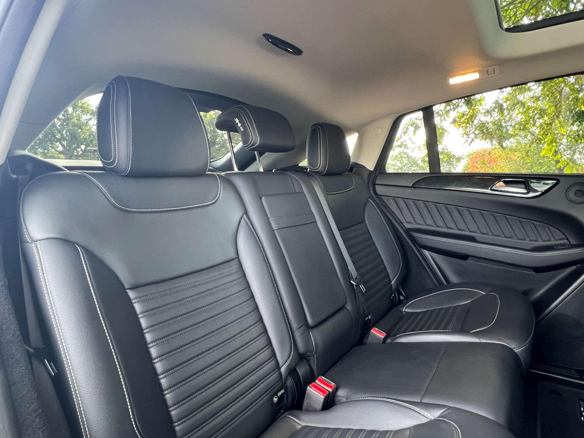 Mercedes-Benz GLE view 22