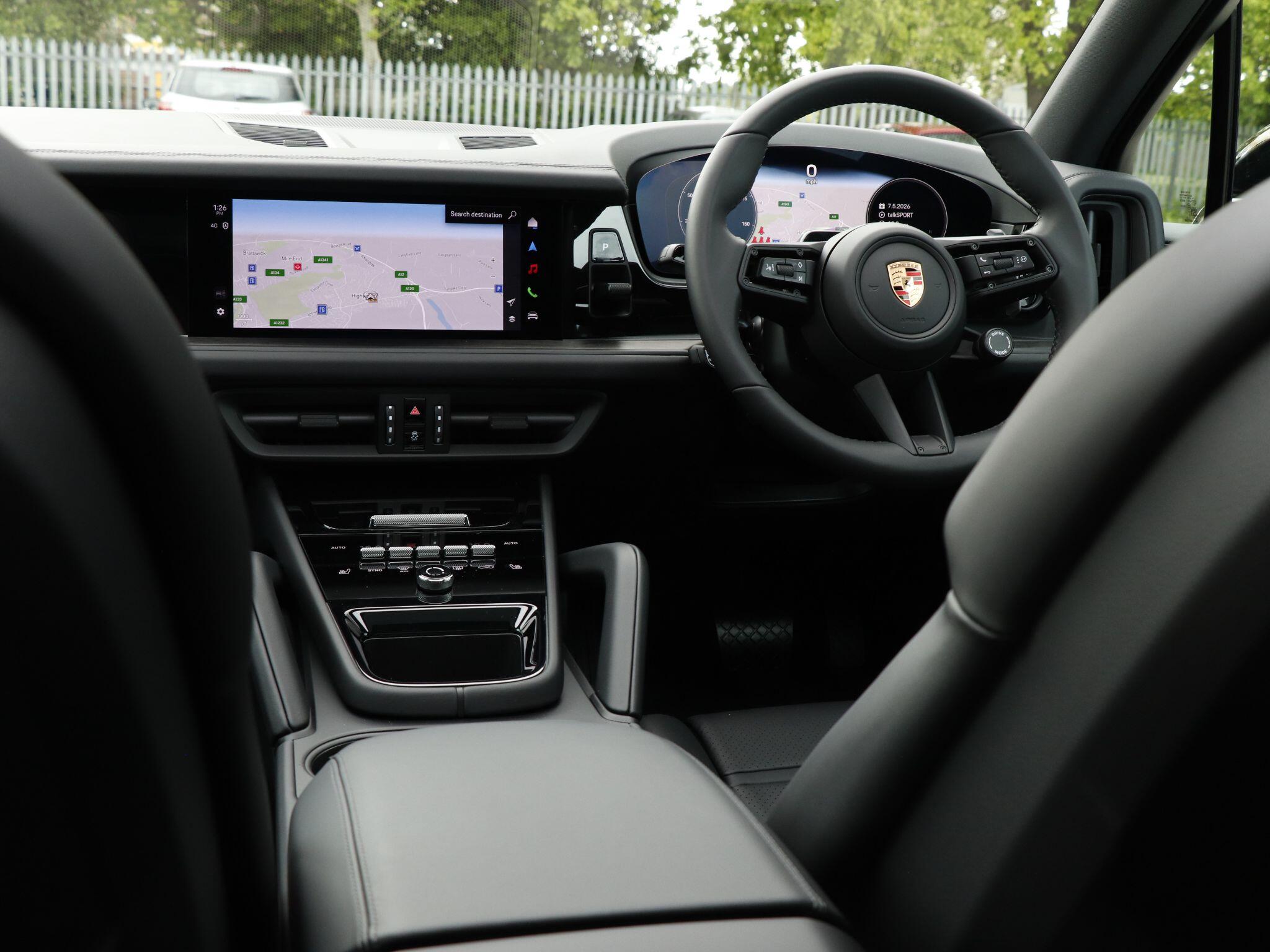 Porsche Cayenne view 12