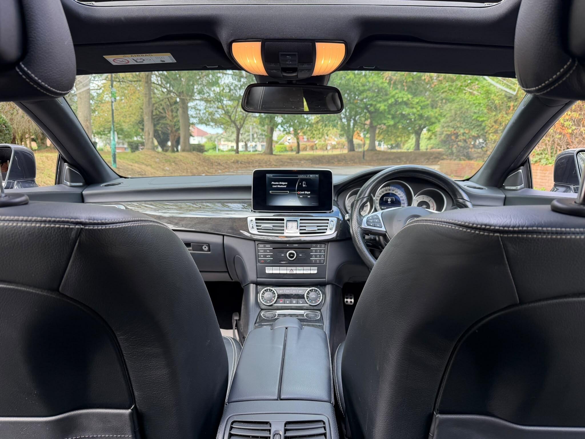 Mercedes-Benz CLS view 25