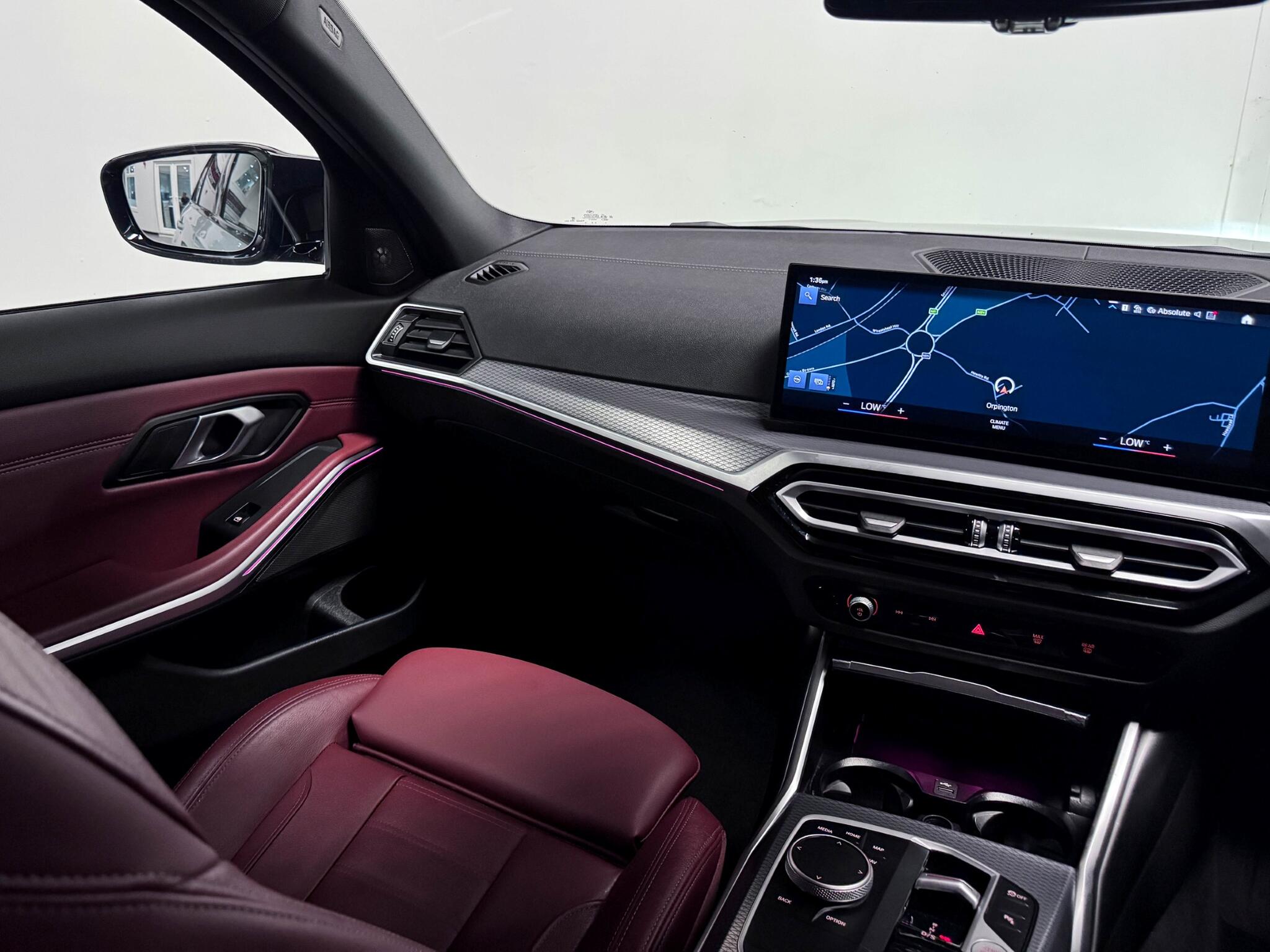 BMW 3 Series view 13