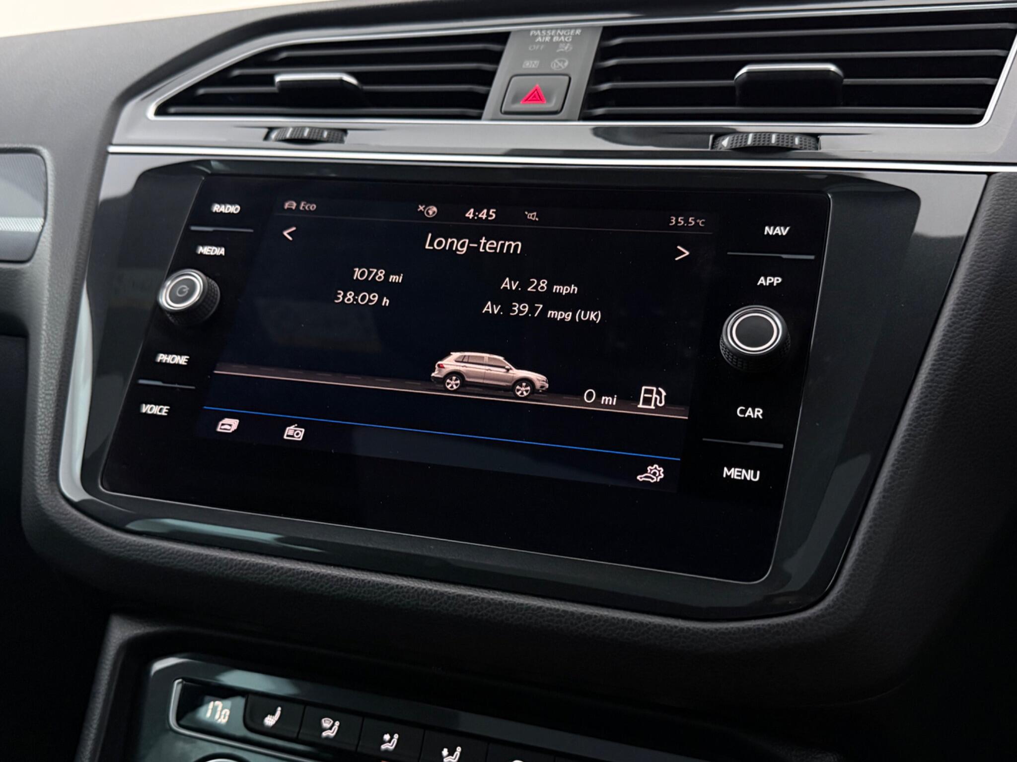 Volkswagen Tiguan view 21