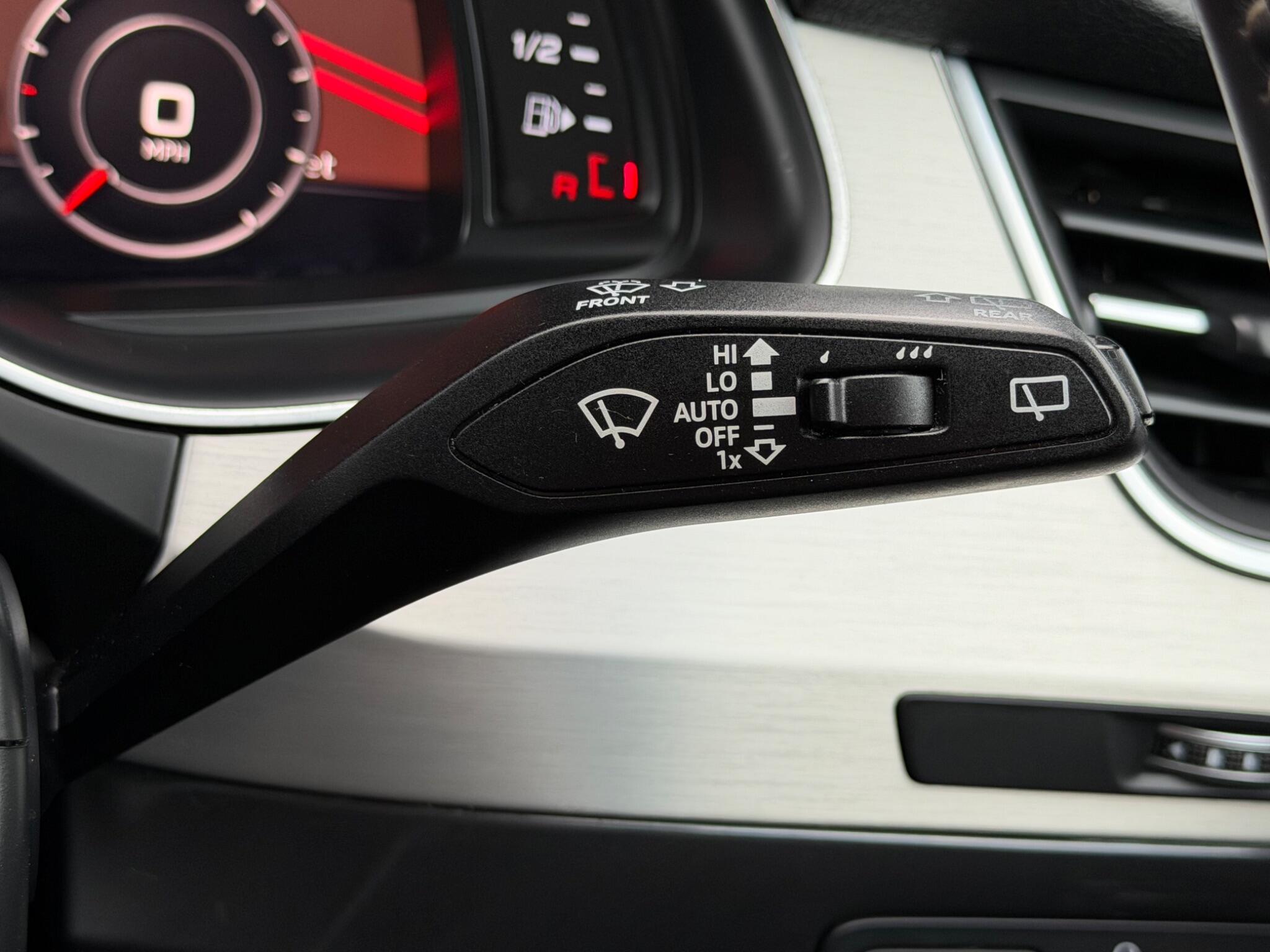 Audi Q7 view 57