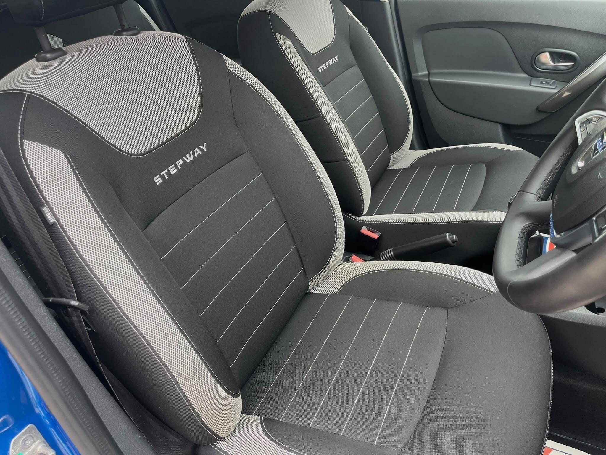 Dacia Logan MCV view 25