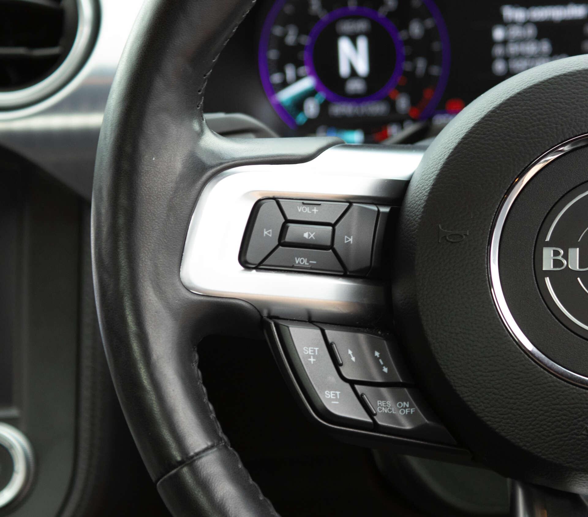 Ford Mustang view 55