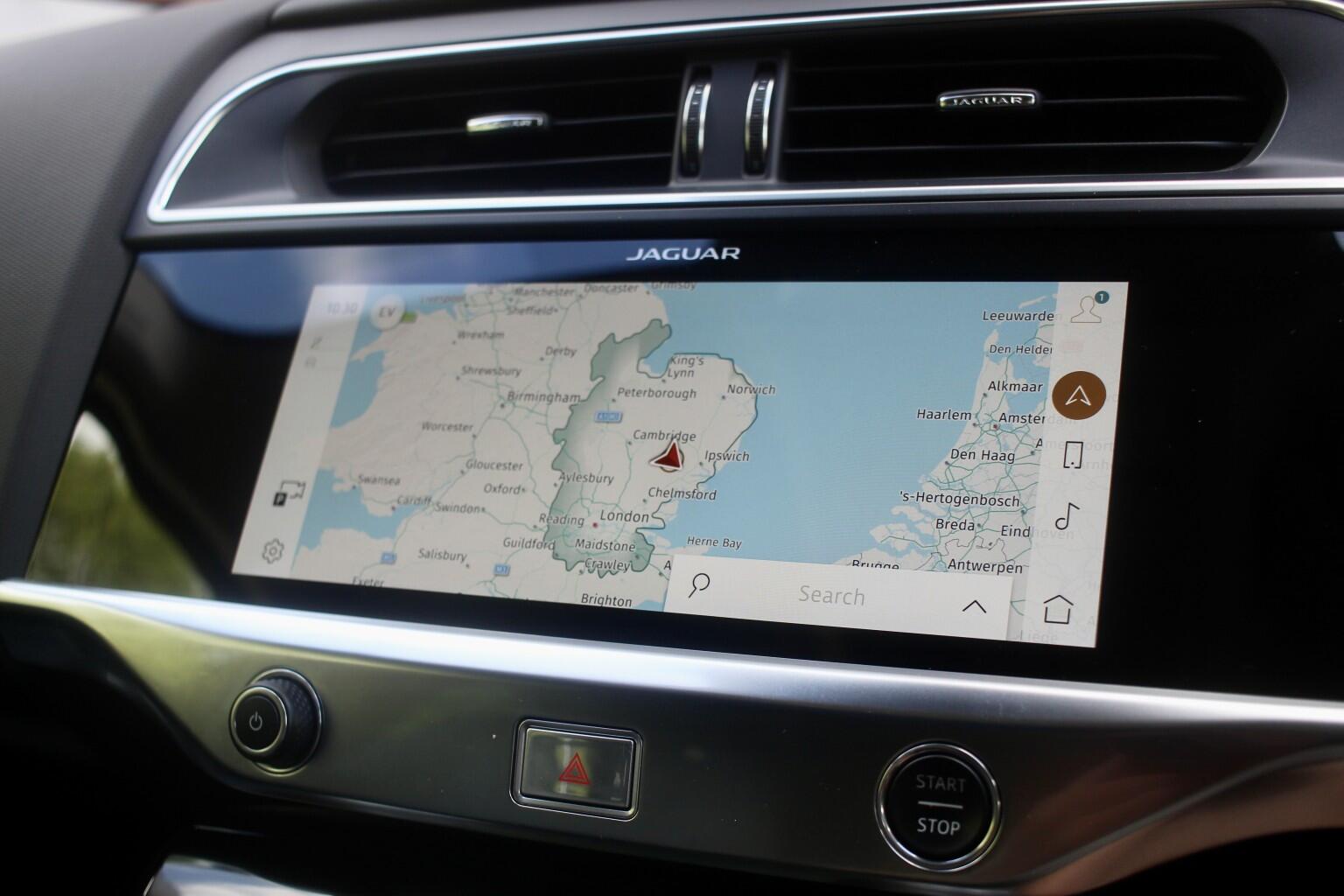Jaguar I-Pace view 19