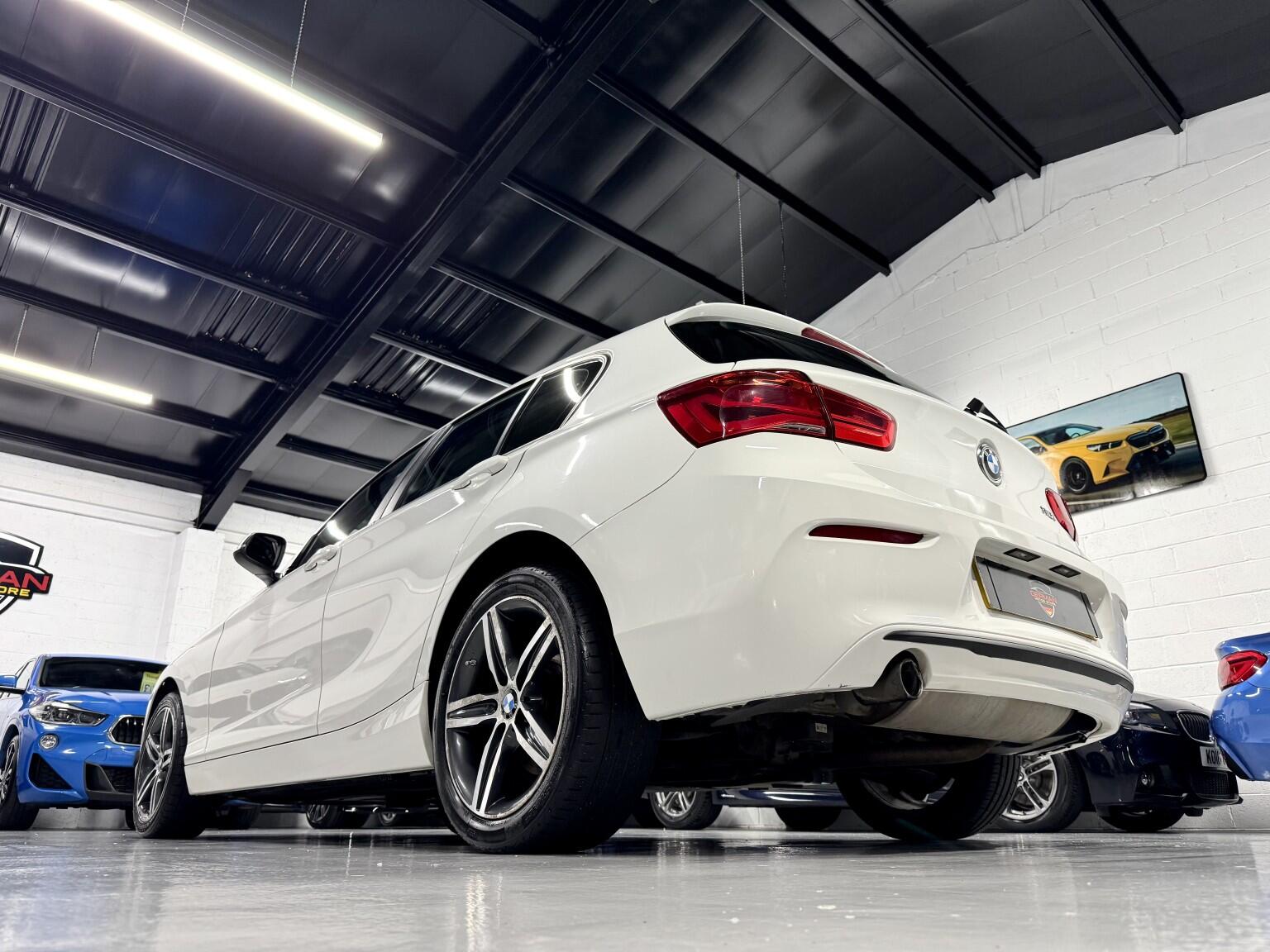 BMW 1 Series view 6