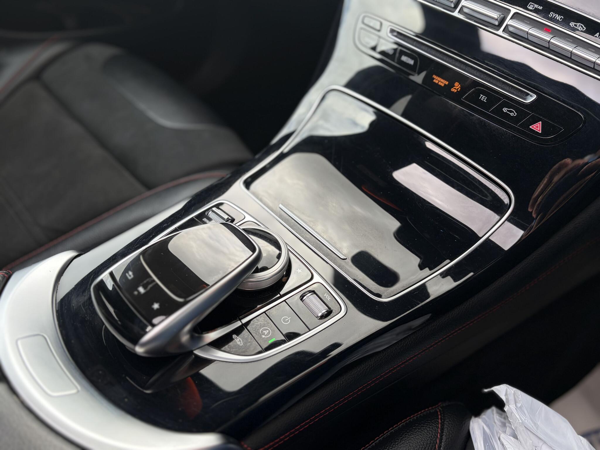 Mercedes-Benz GLC view 23