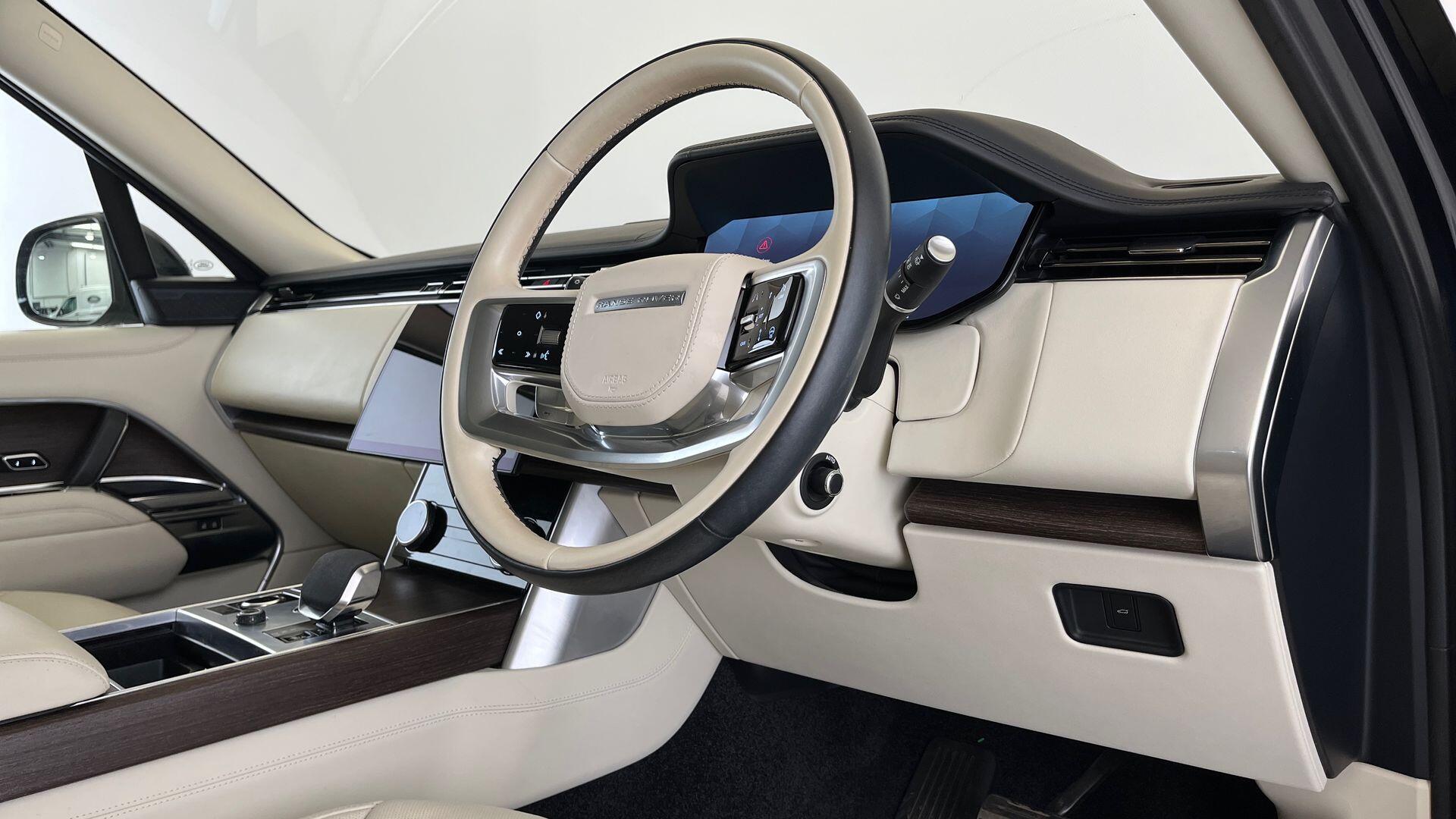 Land Rover Range Rover view 33