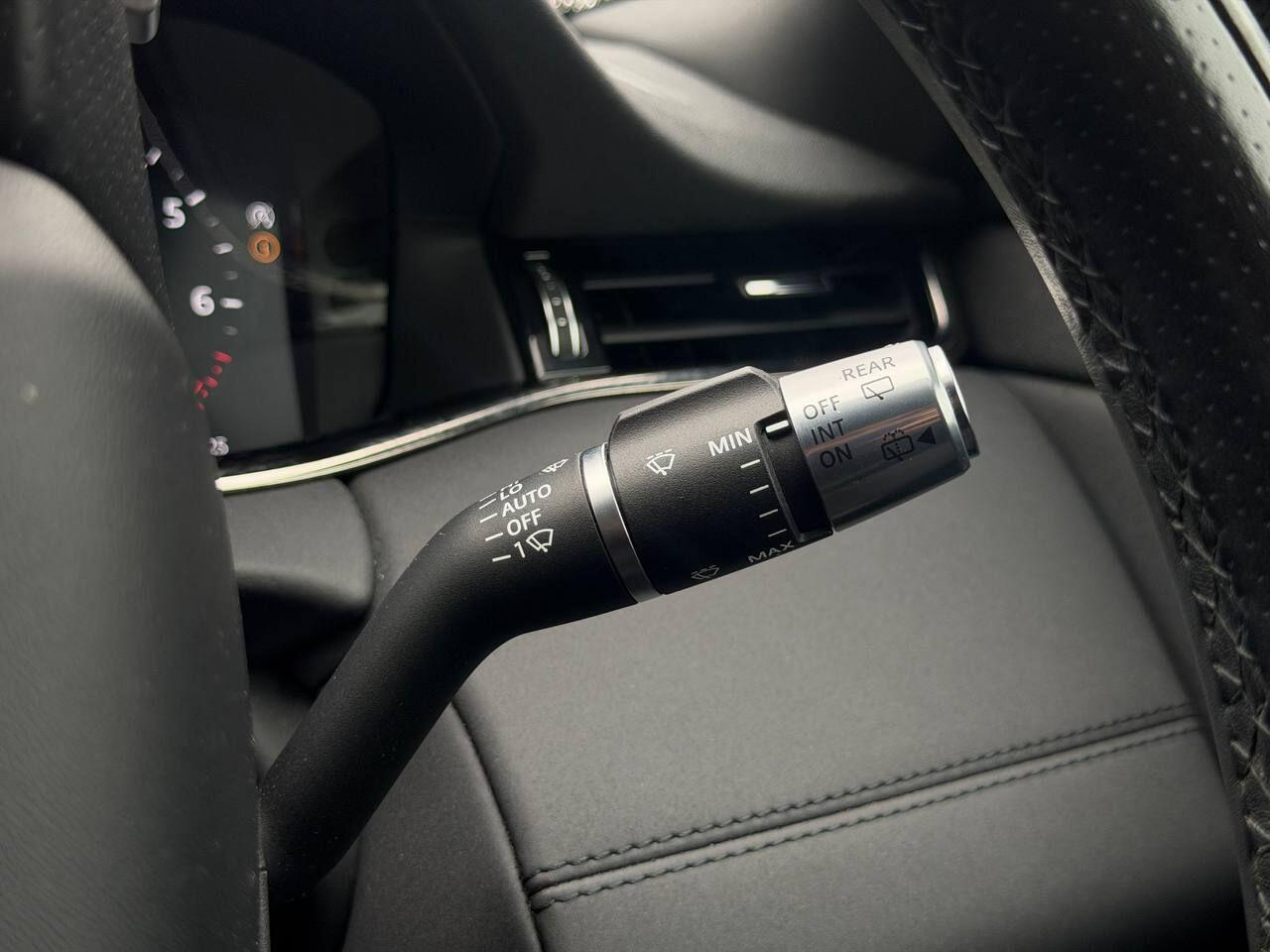 Land Rover Range Rover Evoque view 40