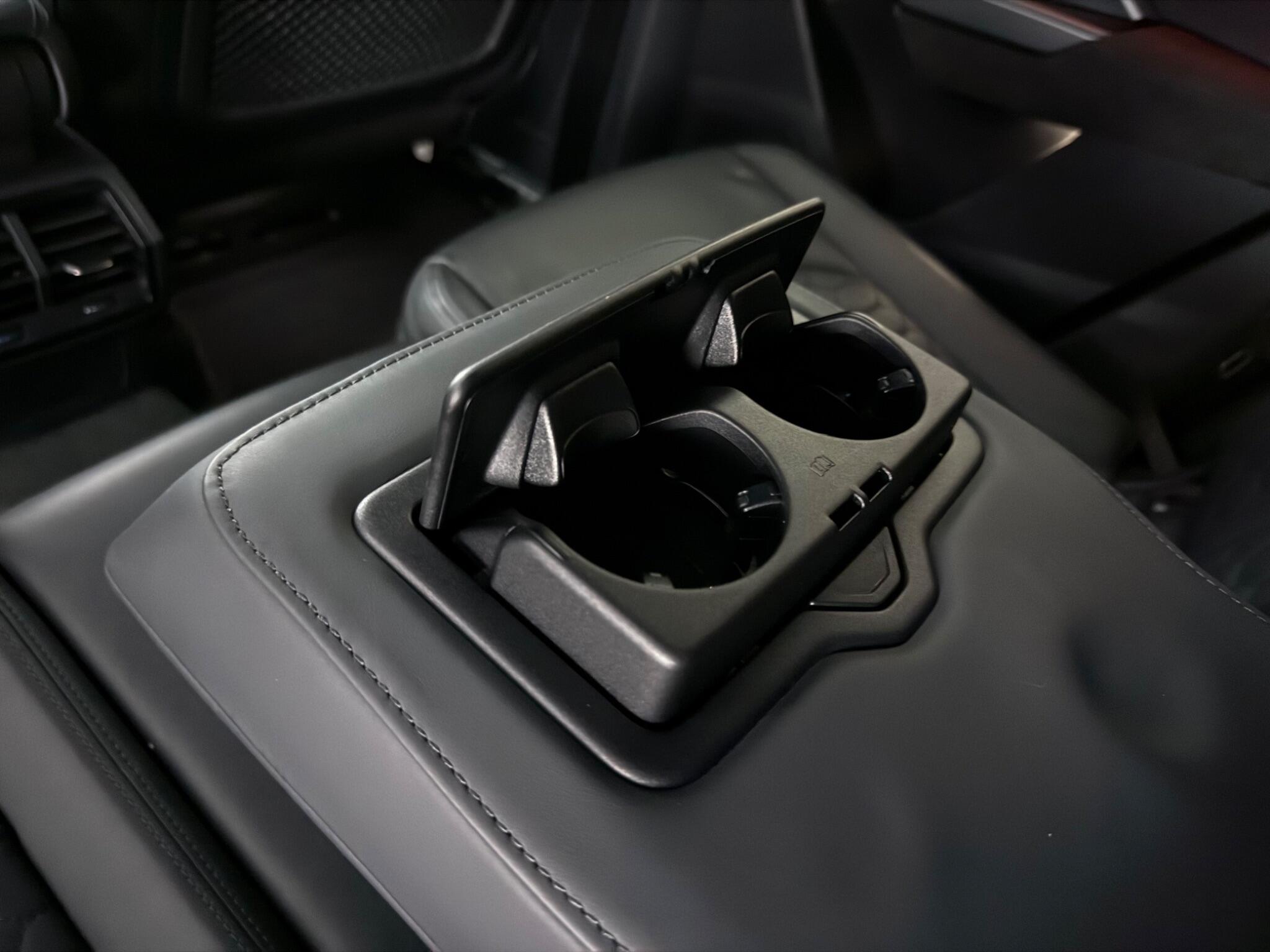 Audi RS Q3 view 47