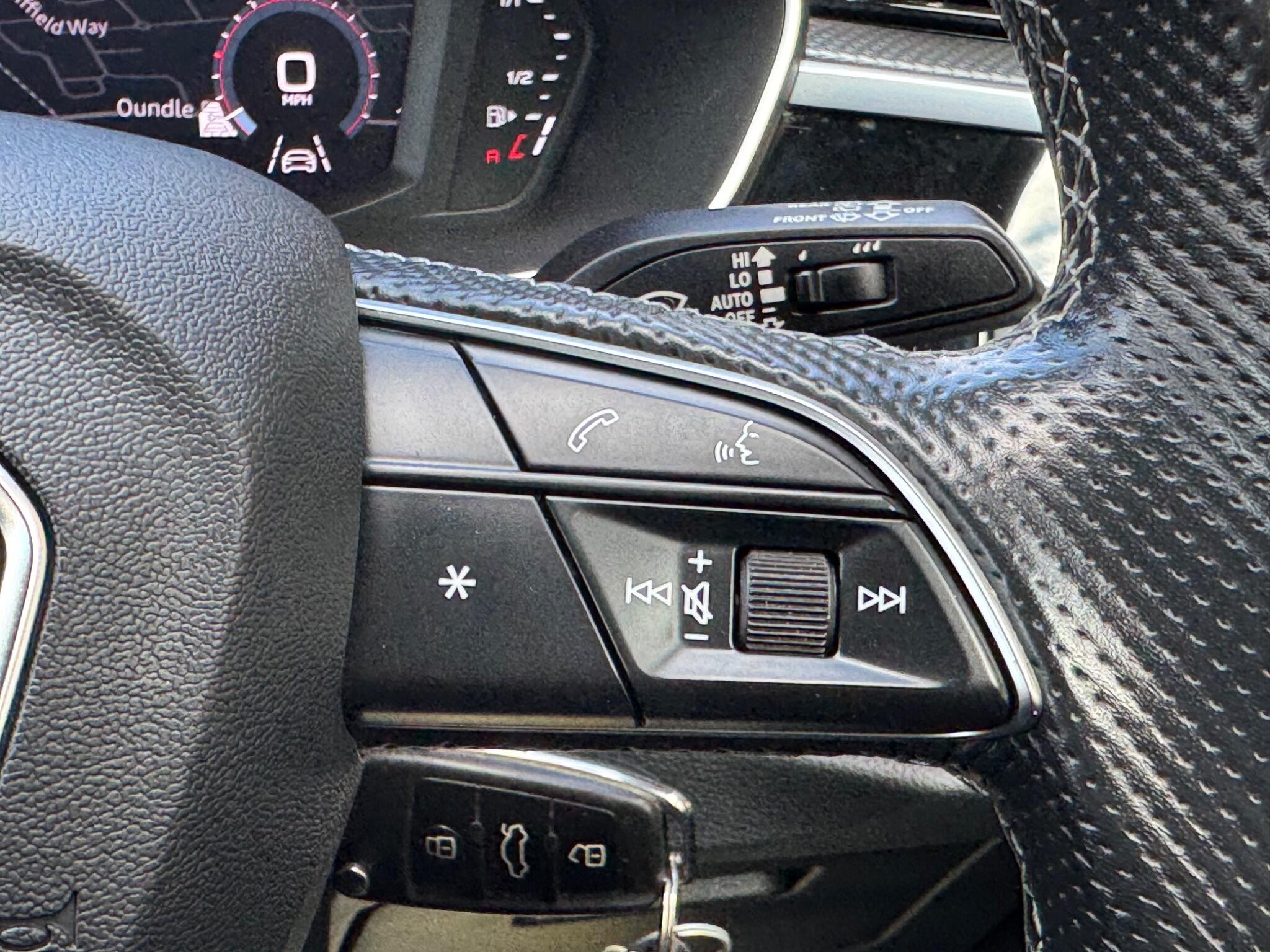 Audi Q3 view 17