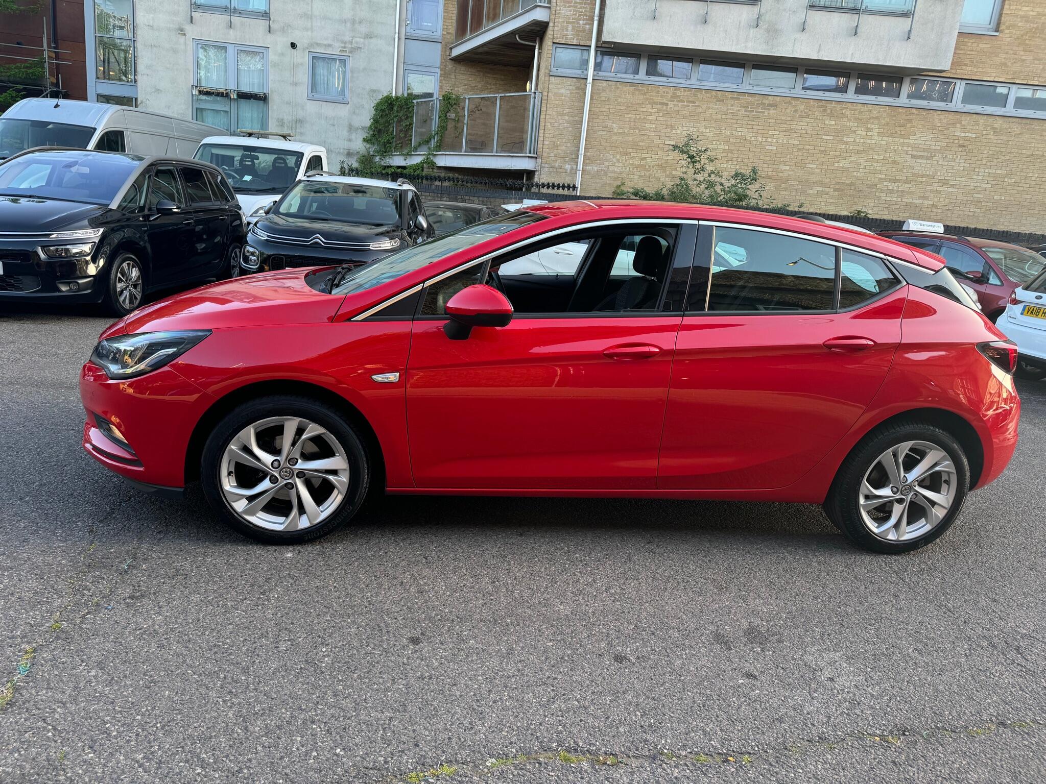 Vauxhall Astra view 6
