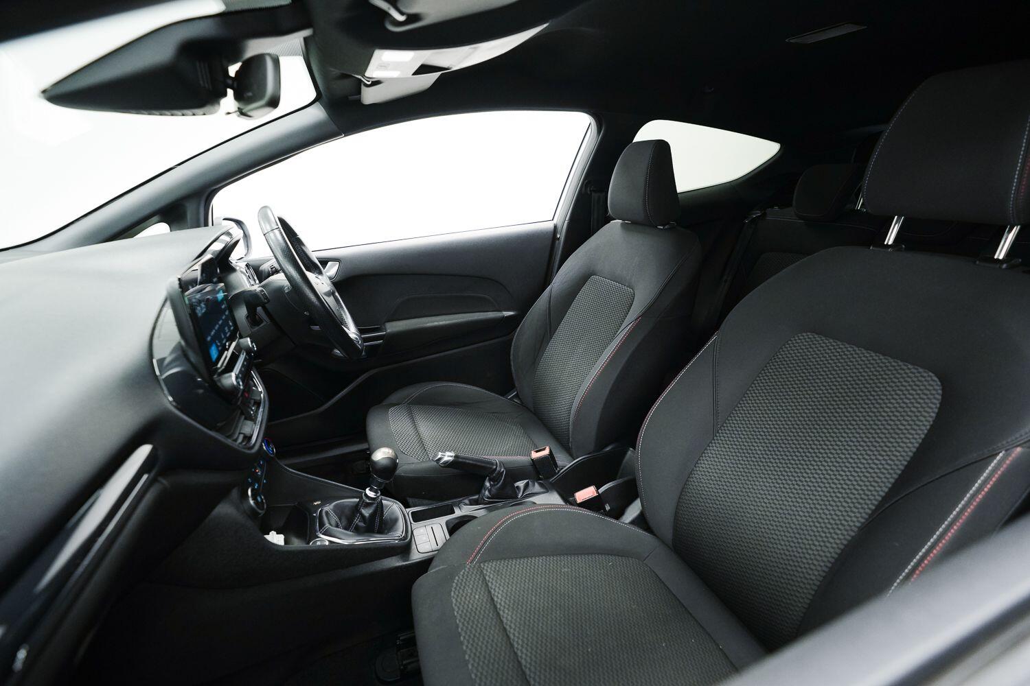 Ford Fiesta view 24