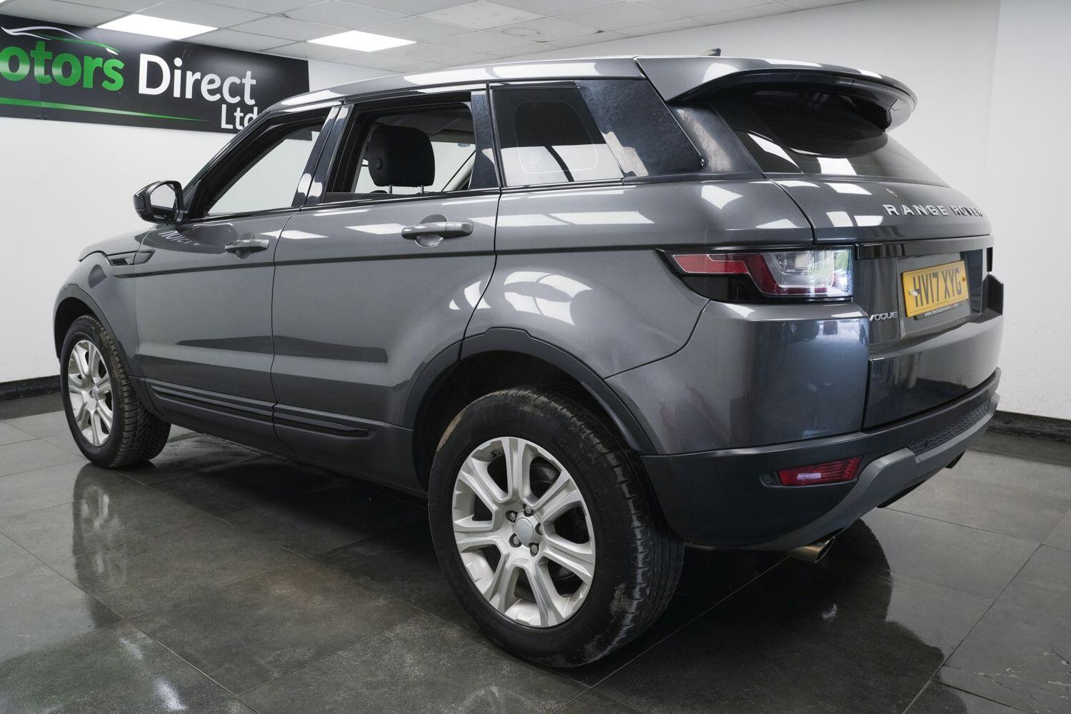 Land Rover Range Rover Evoque view 3