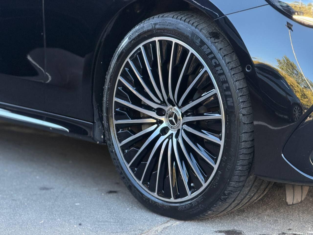 Mercedes-Benz E-Class view 72