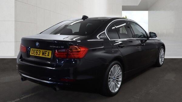 BMW 3 Series view 4