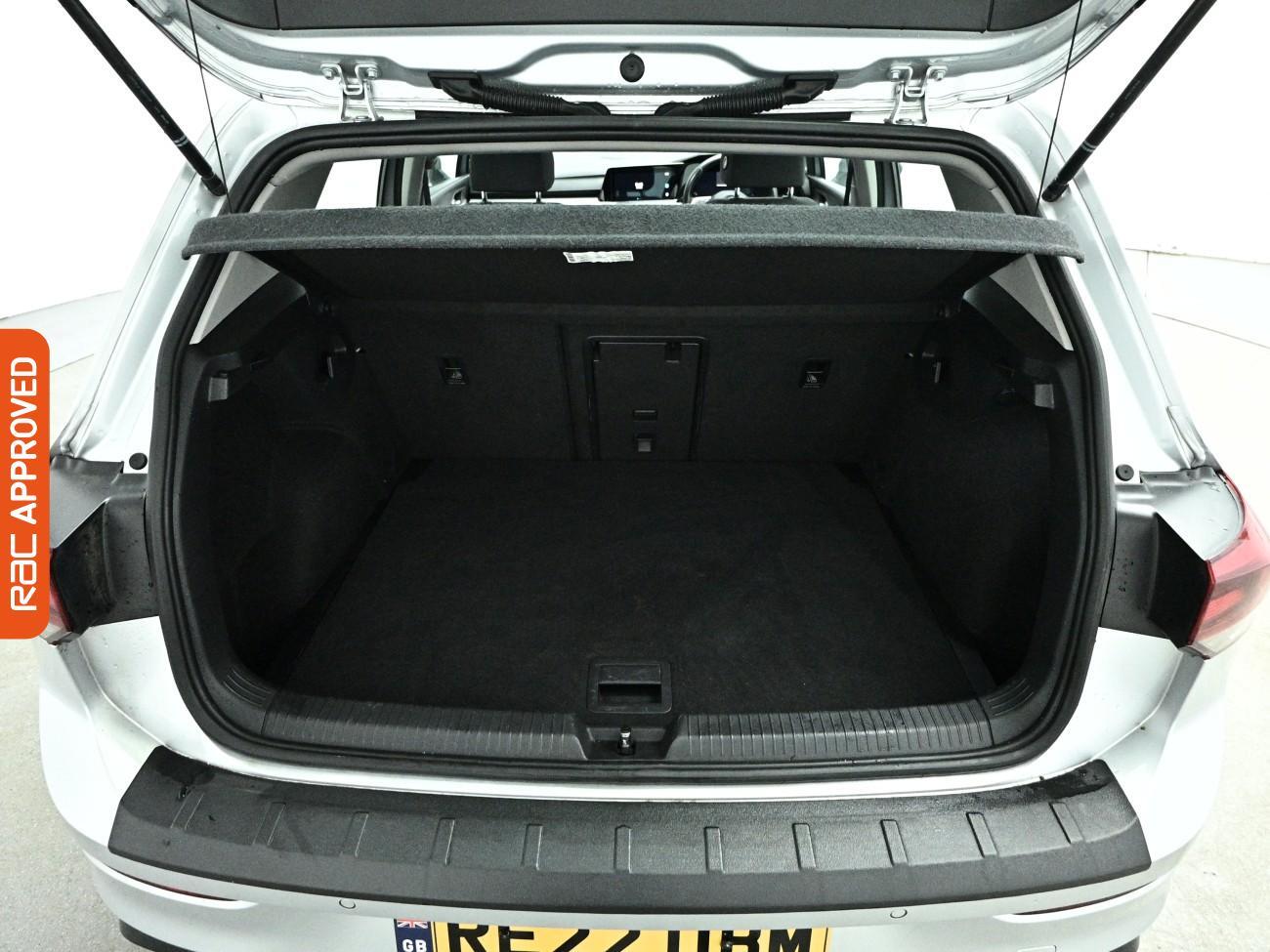Volkswagen Golf view 26