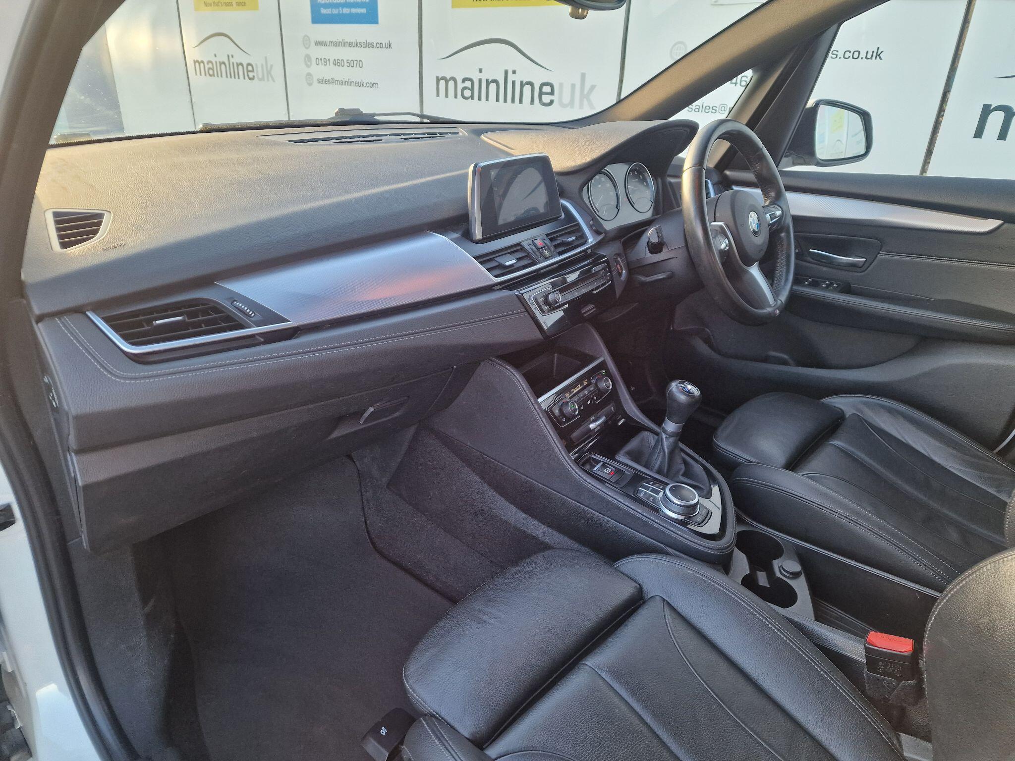 BMW 2 Series view 23