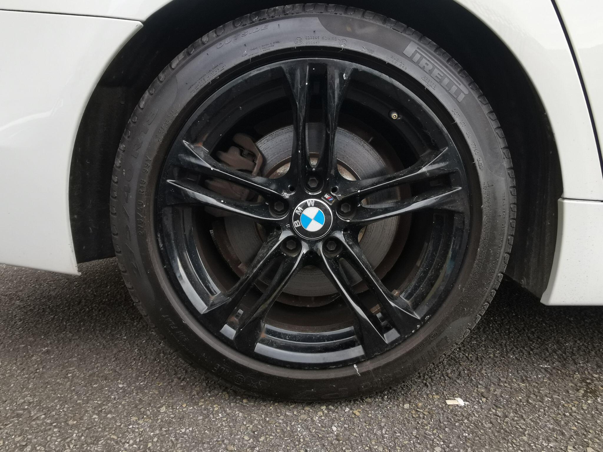 BMW 5 Series view 47