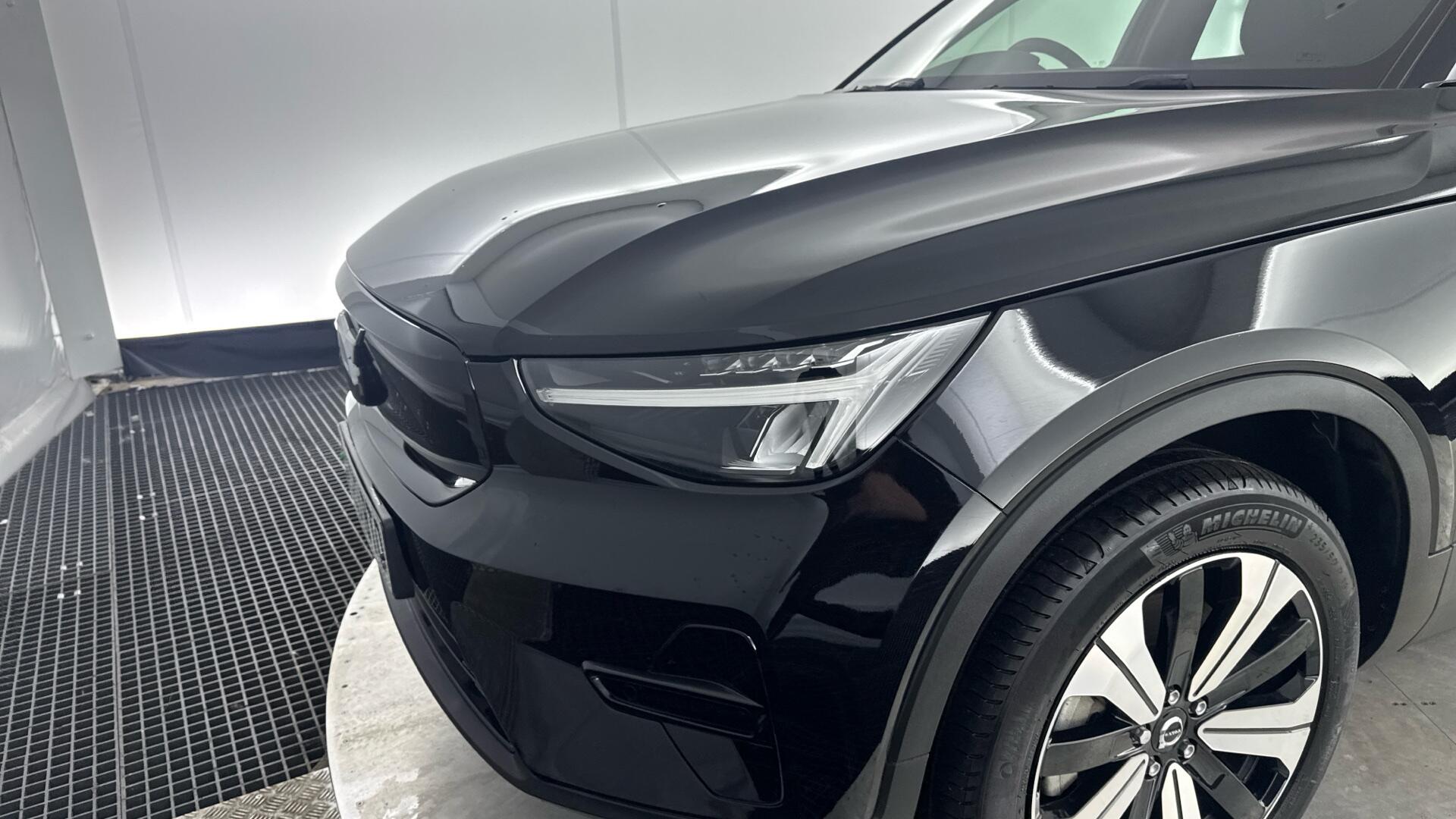 Volvo XC40 view 25
