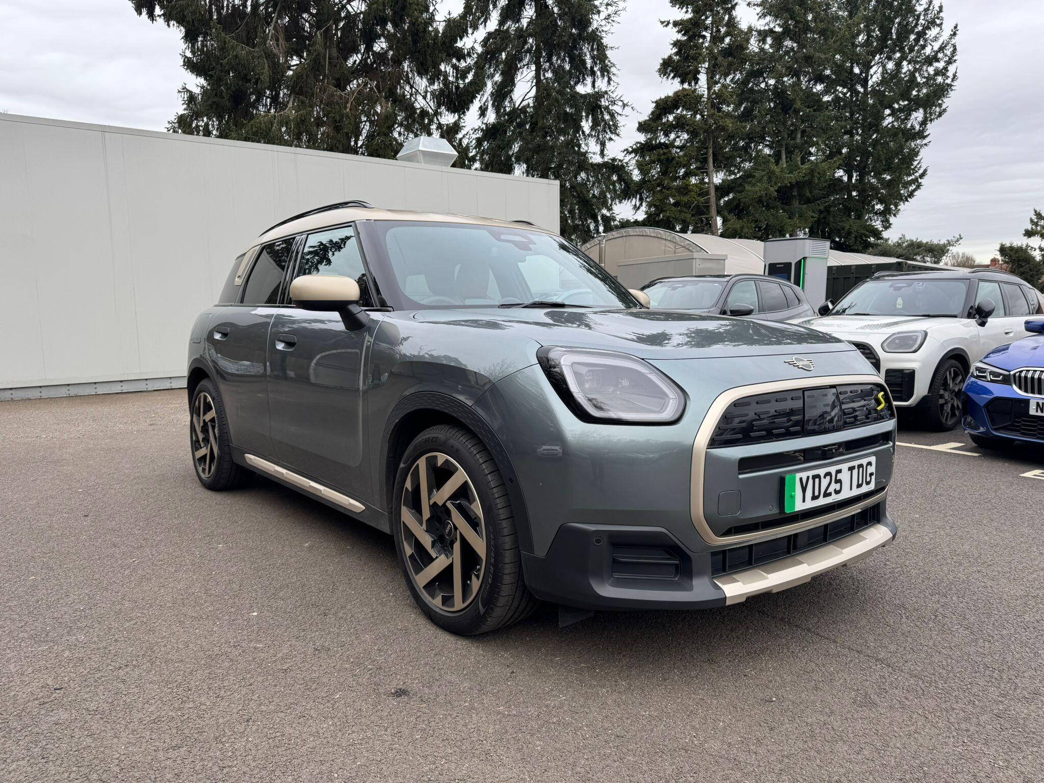 2025 MINI Mini Countryman E Cooper SE Exclusive