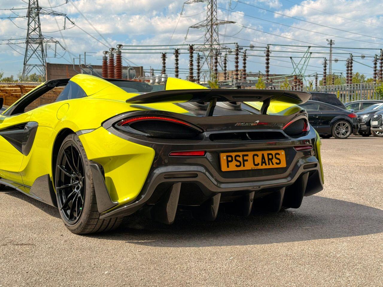 McLaren 600LT view 25